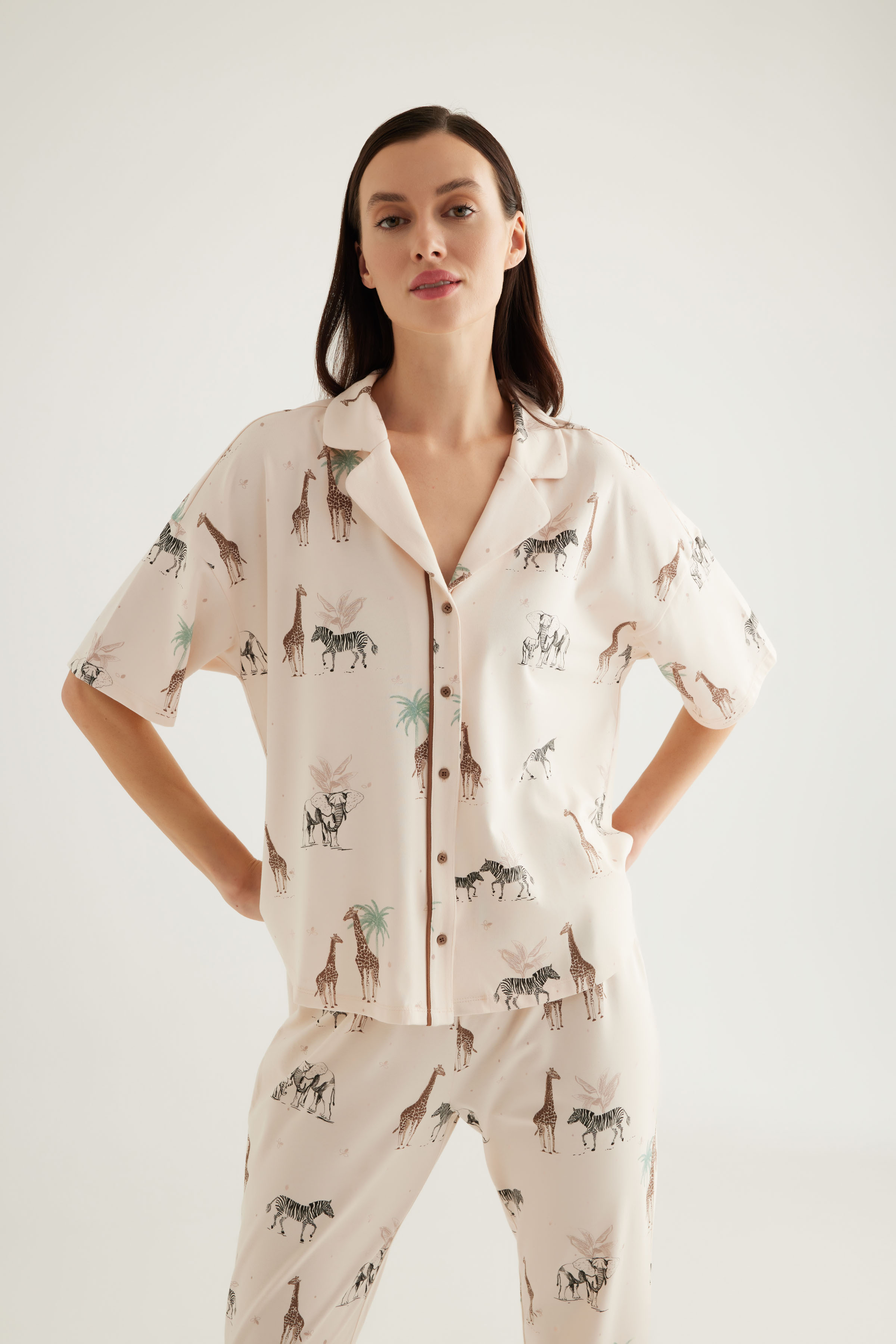 Kadın Pamuklu Kısa Kollu Gömlek Pijama Üstü