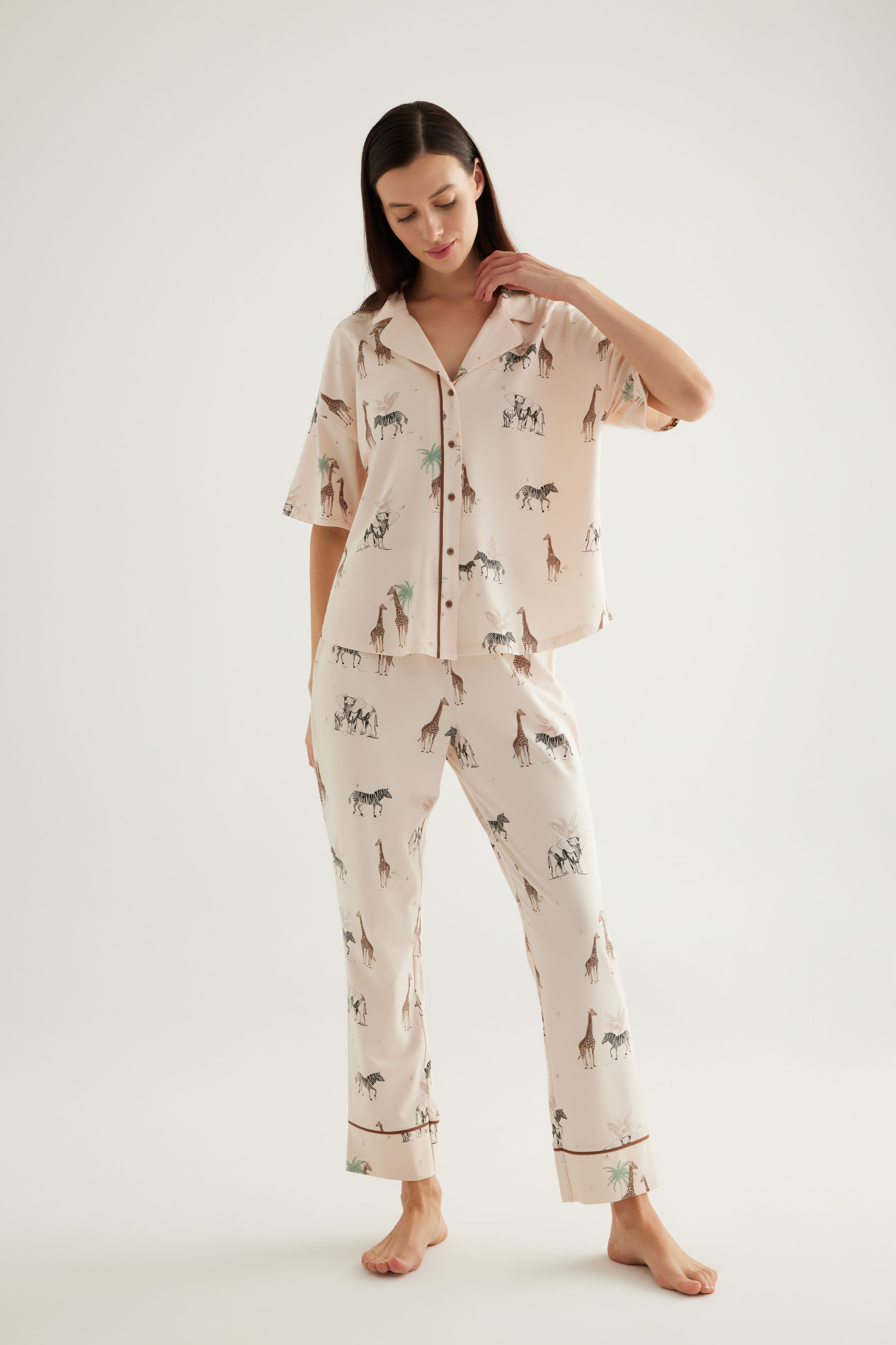 Kadın Pamuklu Kısa Kollu Gömlek Yaka Uzun Pijama Takımı