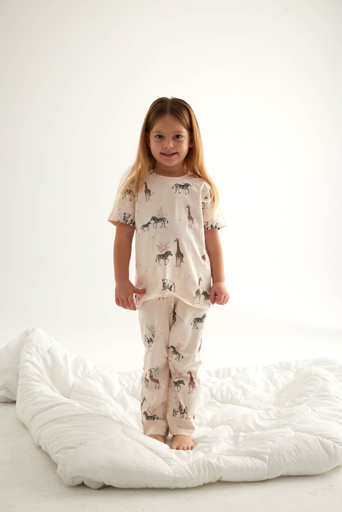 Kız Çocuk Pamuklu Kısa Kollu Uzun Pijama Takımı