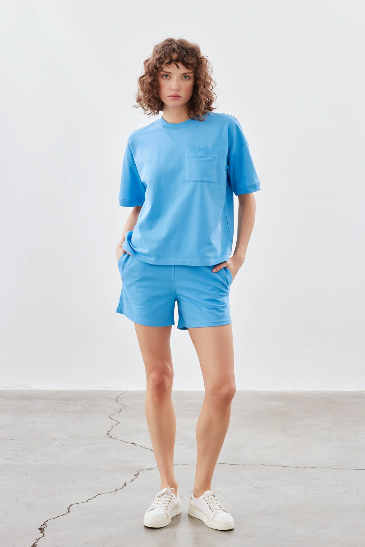 Kadın Pamuklu Pique Cepli Kısa Kol T-shirt