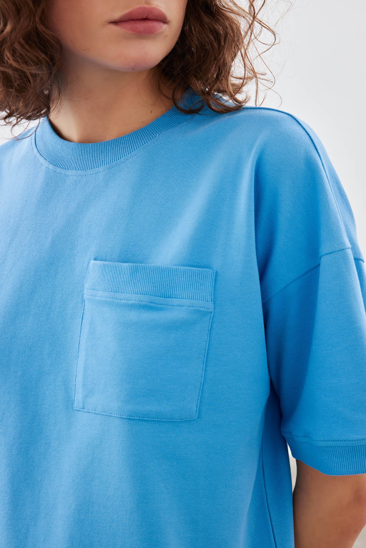 Kadın Pamuklu Pique Cepli Kısa Kol T-shirt