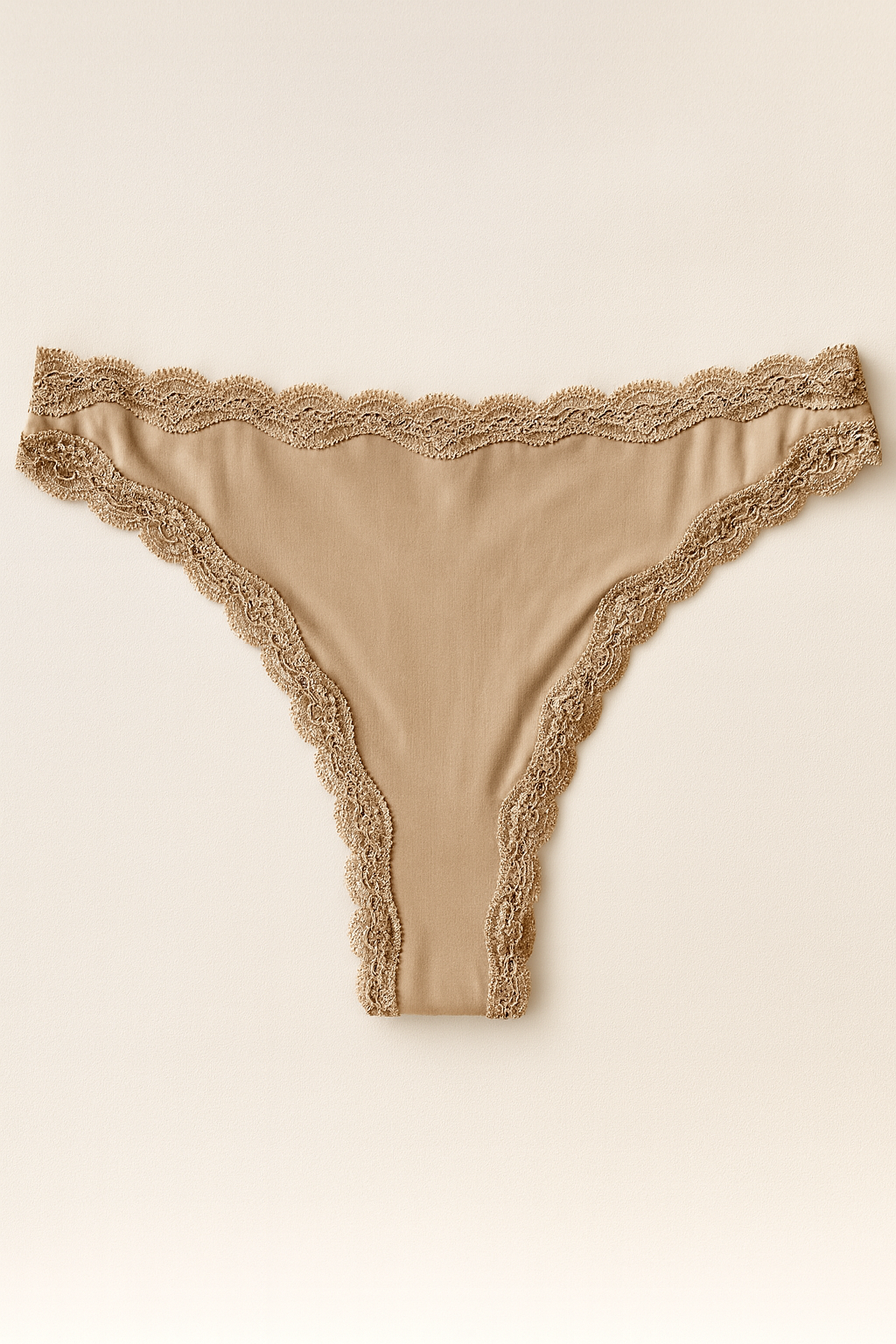 Kadın Dantelli String Külot