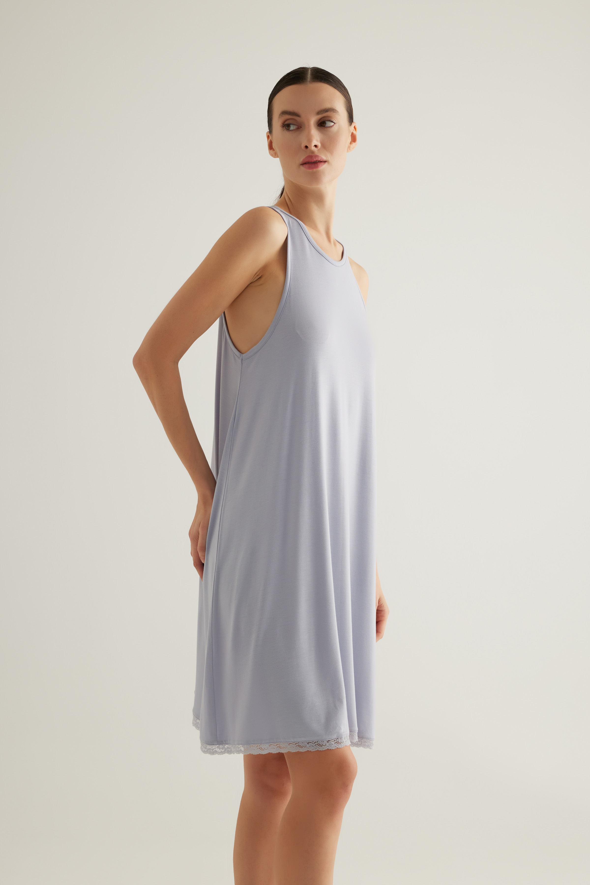 Kadın Viscose Dantel Detaylı Kolsuz Gecelik