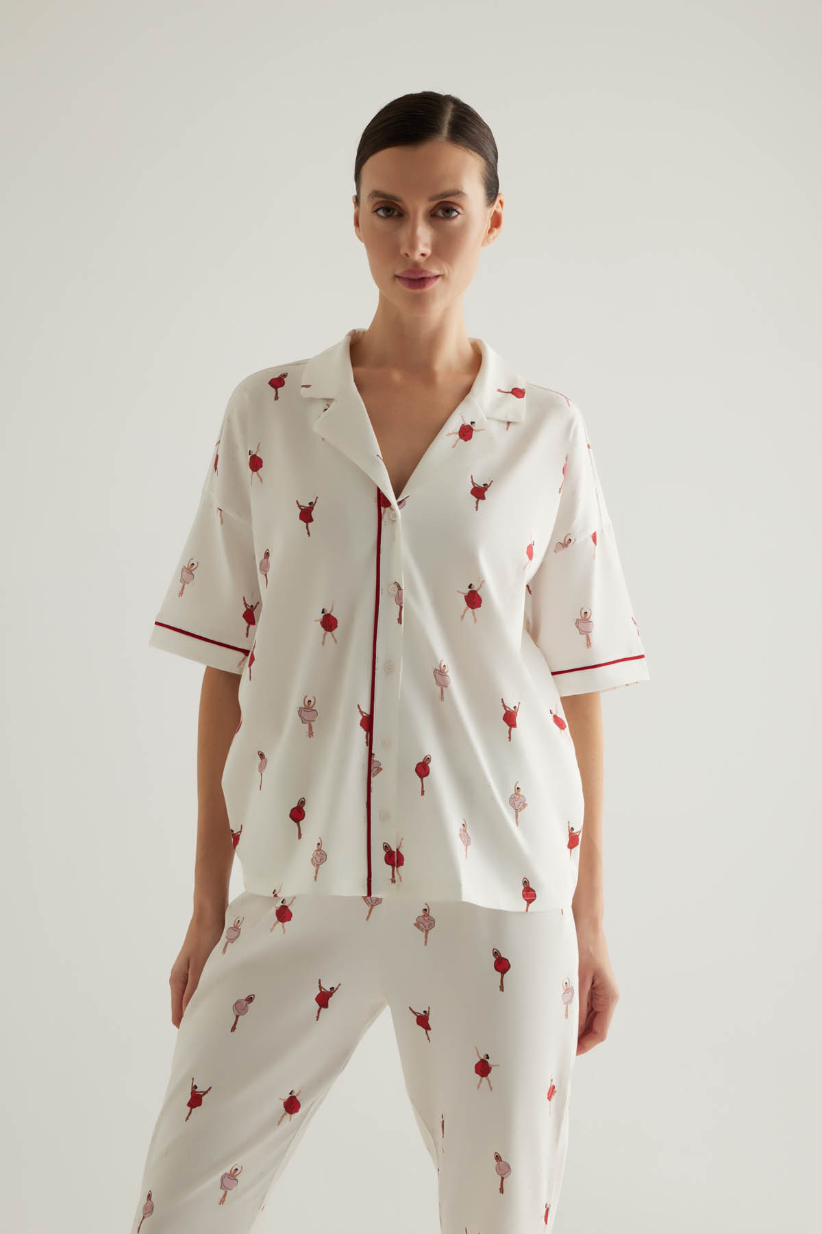 Kadın Pamuklu Kısa Kollu Gömlek Pijama Üstü