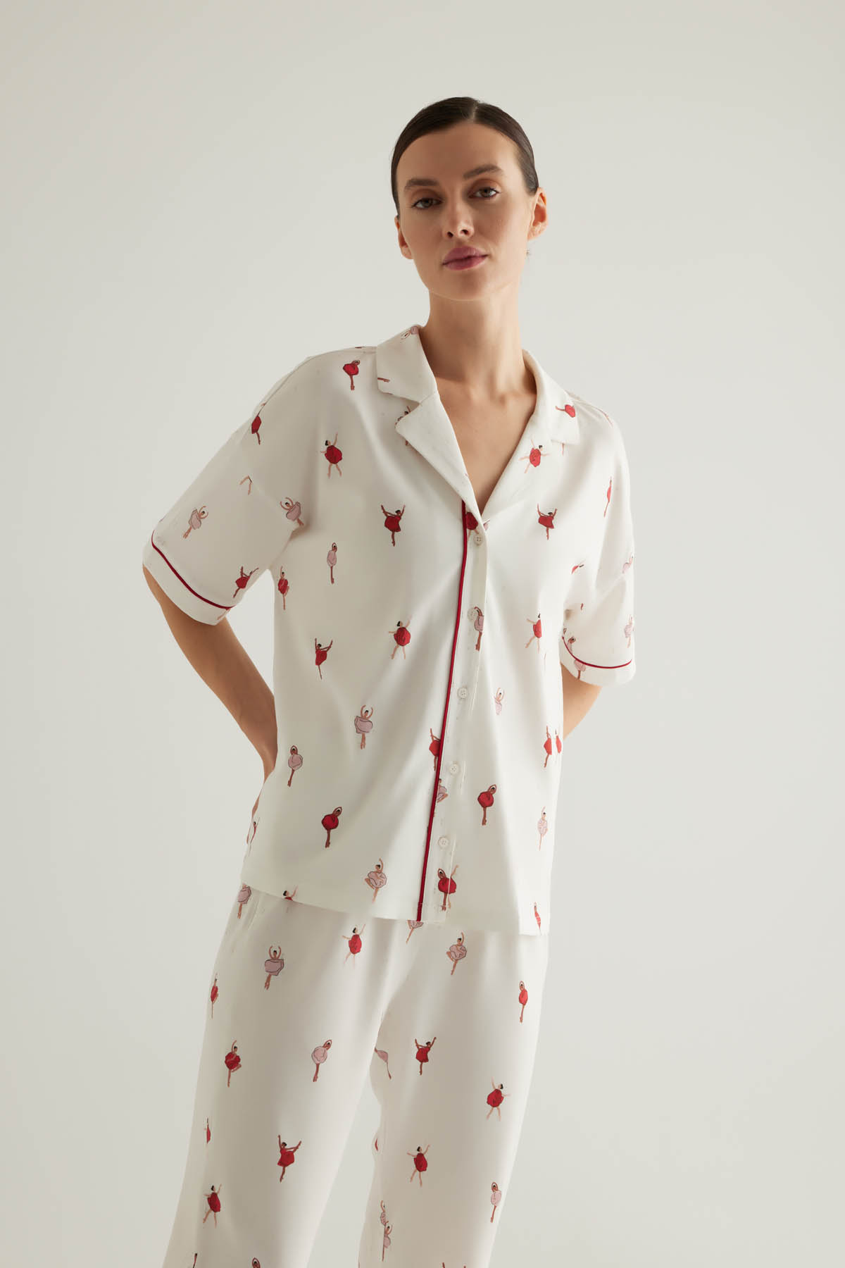 Kadın Pamuklu Kısa Kollu Gömlek Pijama Üstü