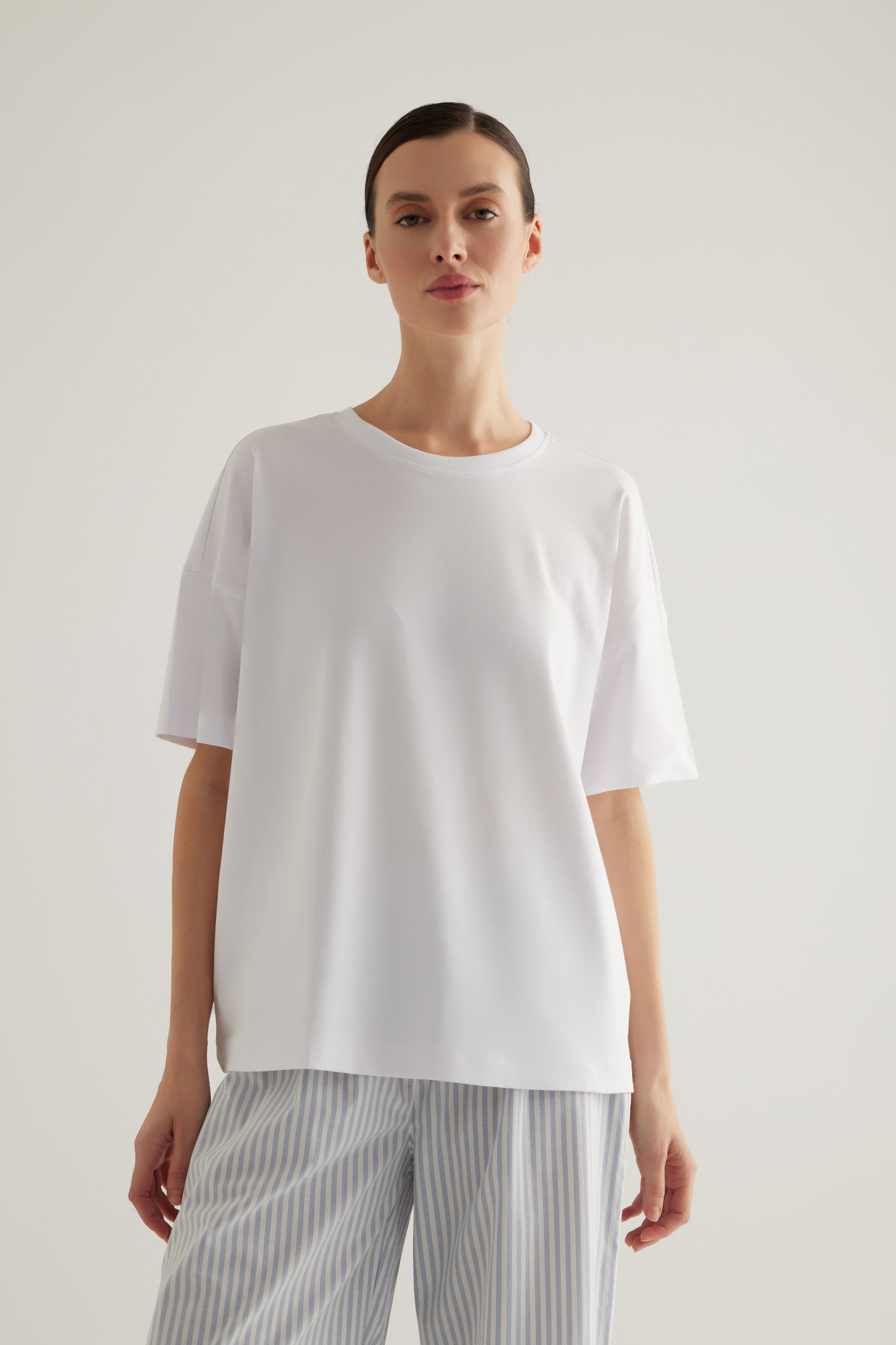 Kadın Pamuklu Kısa Kollu T-shirt Pijama Üstü