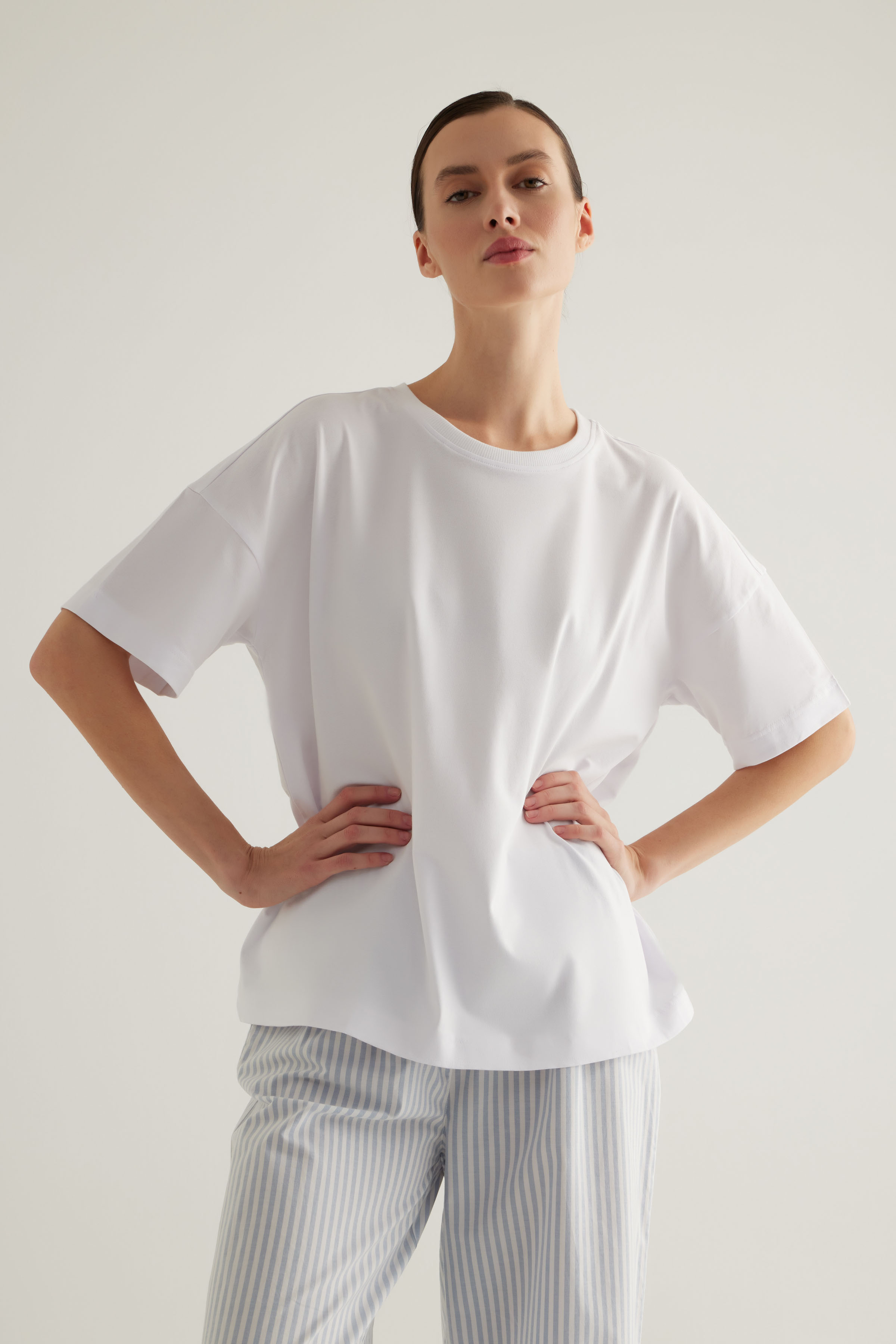 Kadın Pamuklu Kısa Kollu T-shirt Pijama Üstü