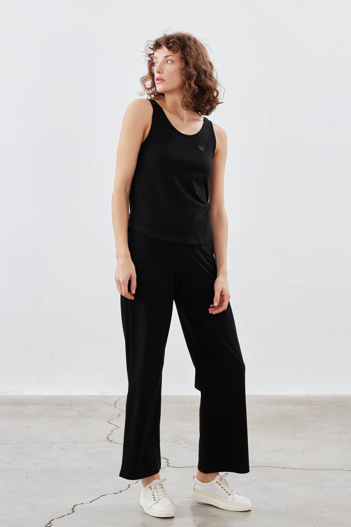 Kadın Pamuklu Kalın Askılı Atlet Uzun Pijama Takımı