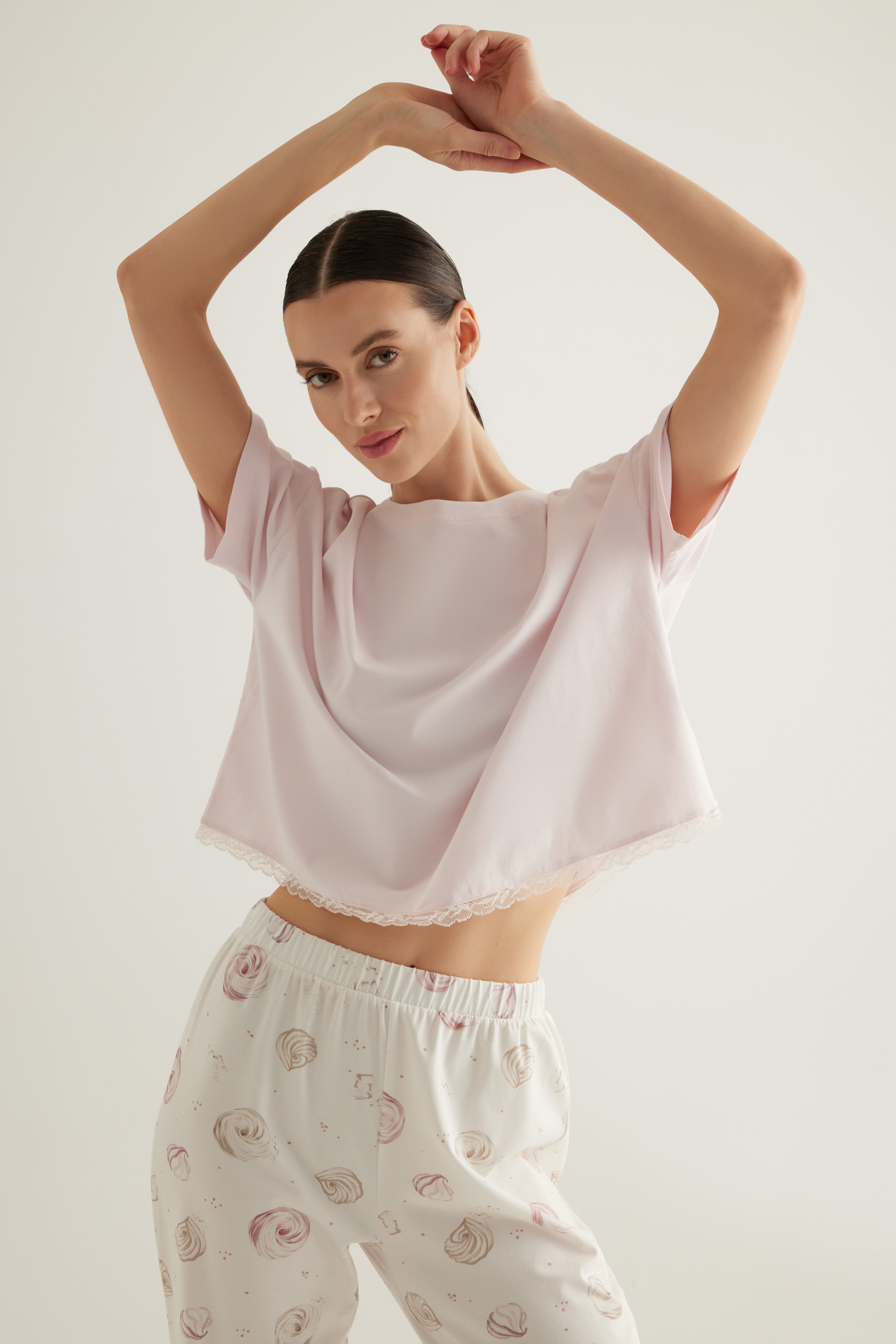 Kadın Pamuklu Kısa Kollu Pijama Üstü