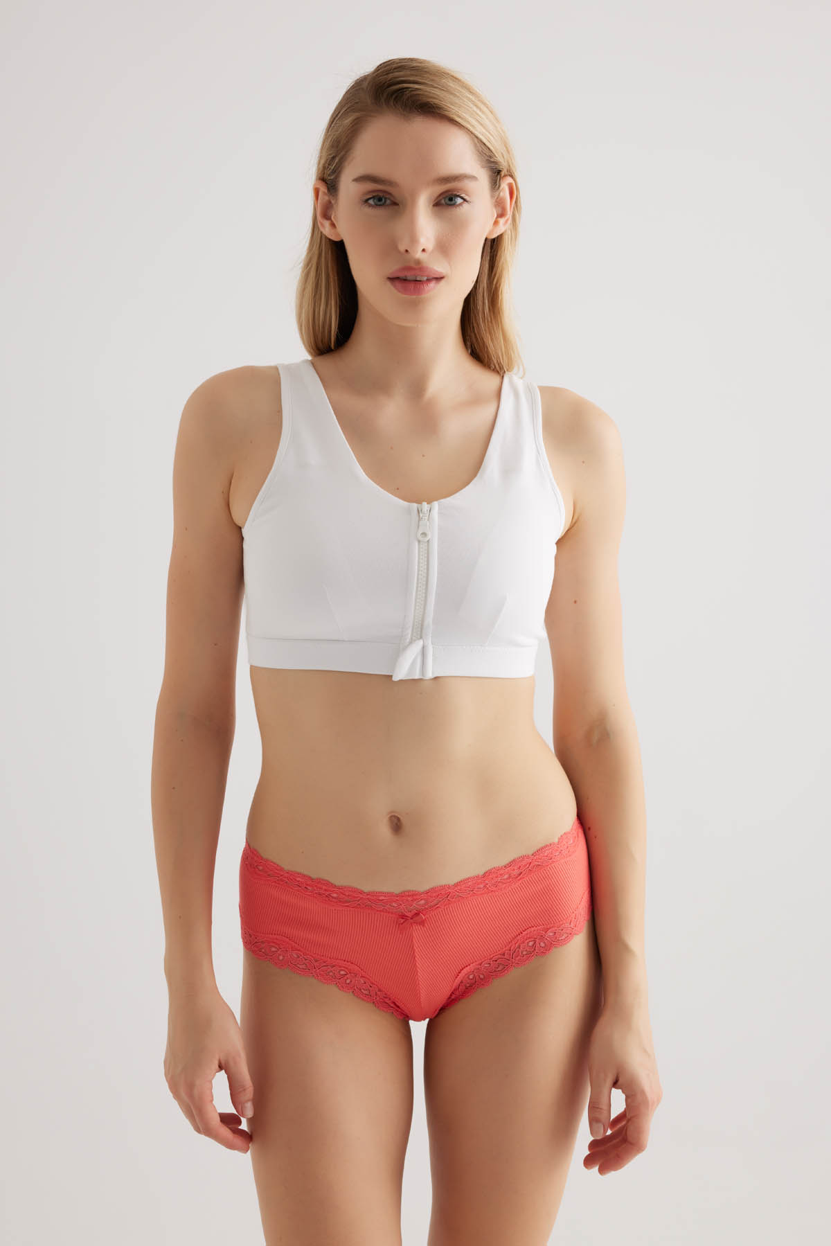 Kadın Pamuklu Önden Fermuarlı Pedli Bralet