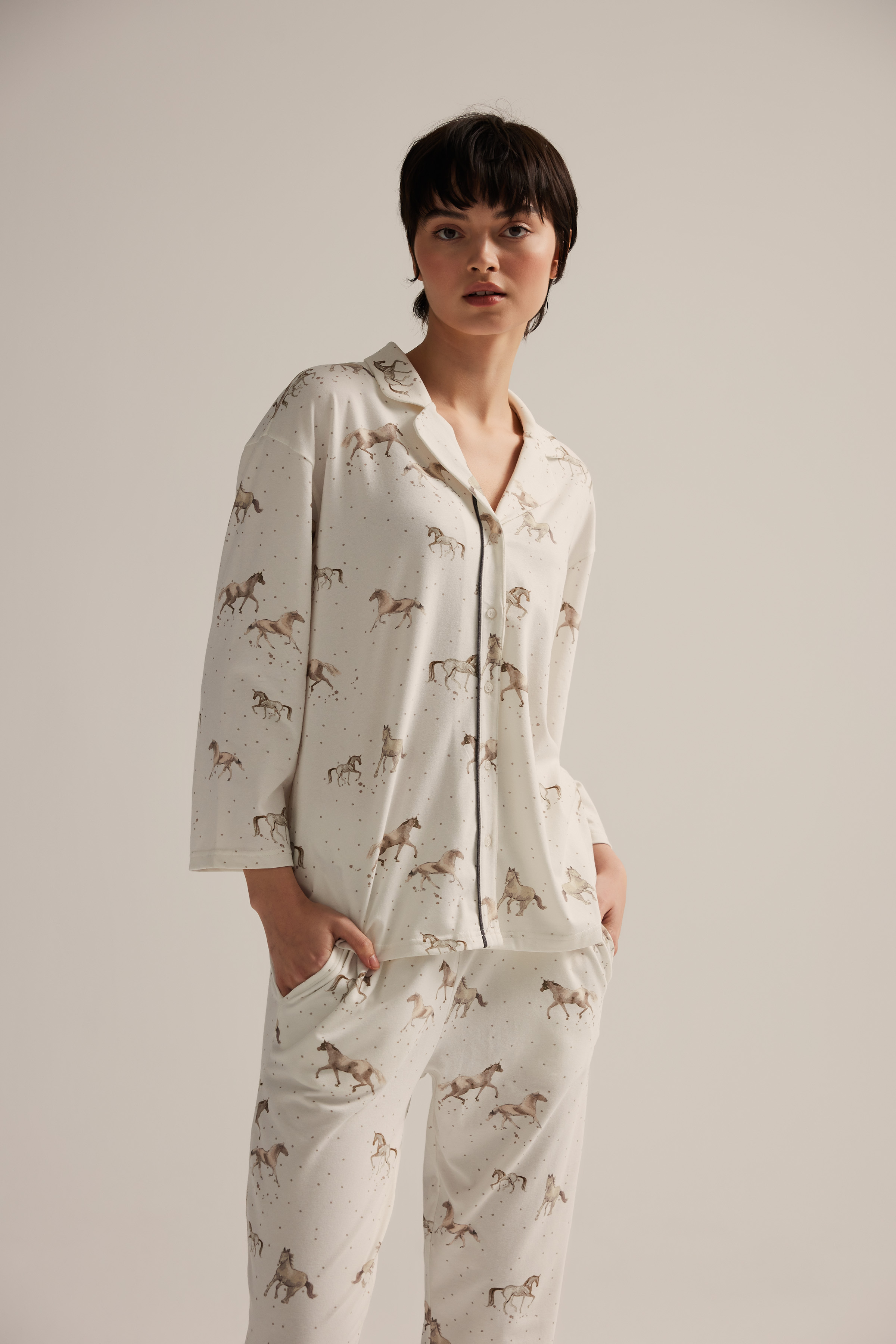 Kadın Pamuklu Uzun Kollu Gömlek Pijama Üstü
