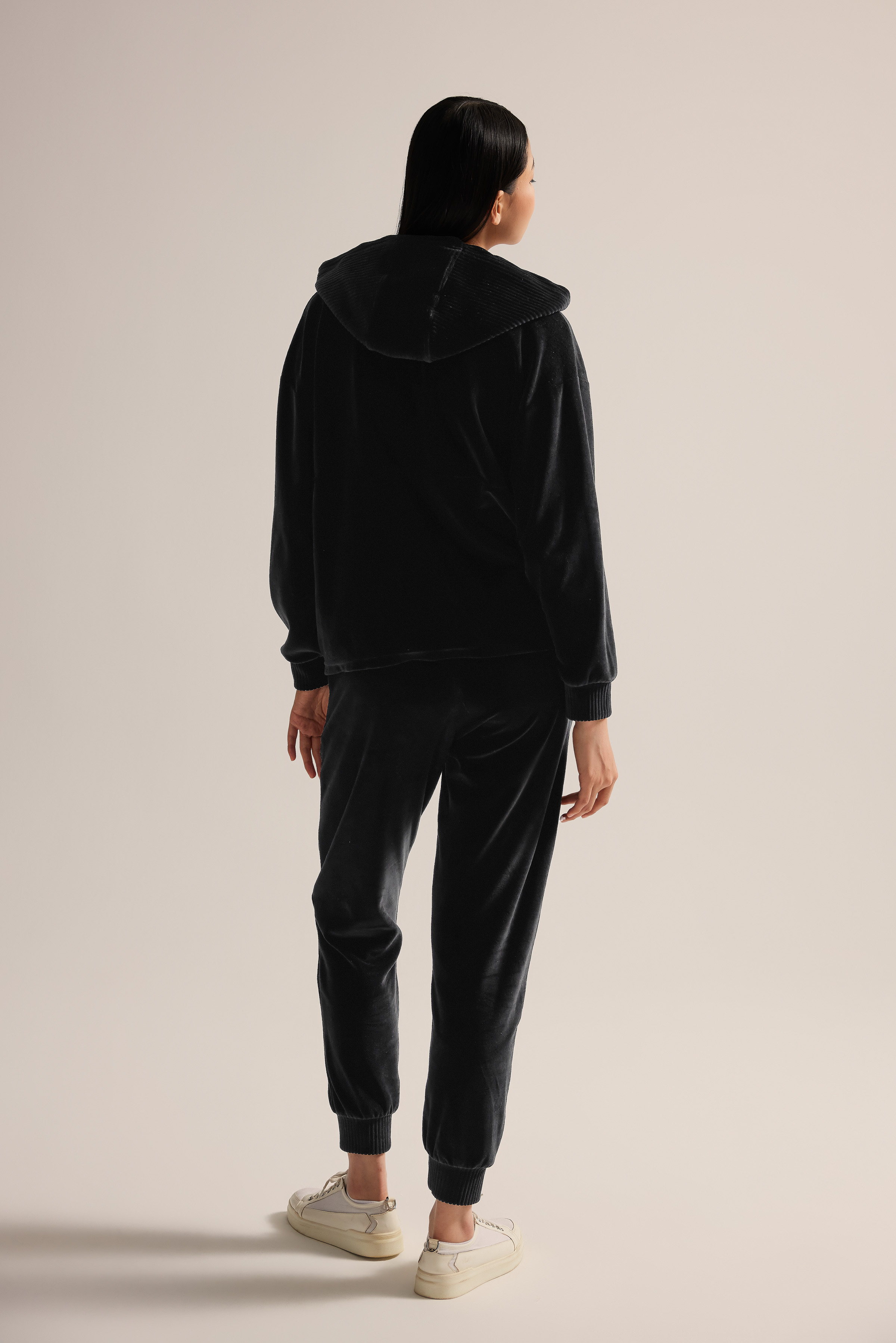 Kadın Pamuklu Kadife V Yaka Kapüşonlu Sweatshirt