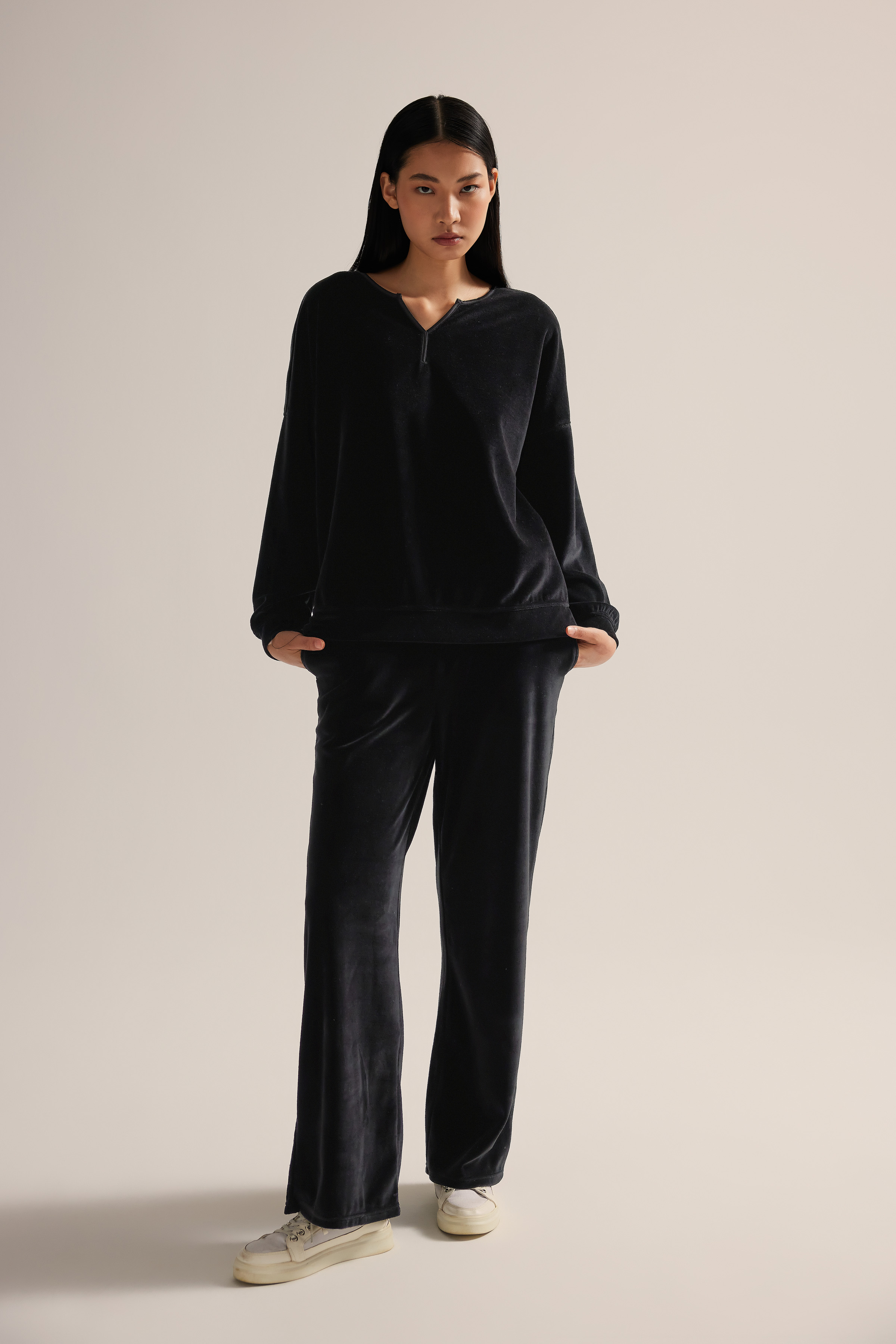 Kadın Pamuklu Kadife Uzun Eşofman Takımı