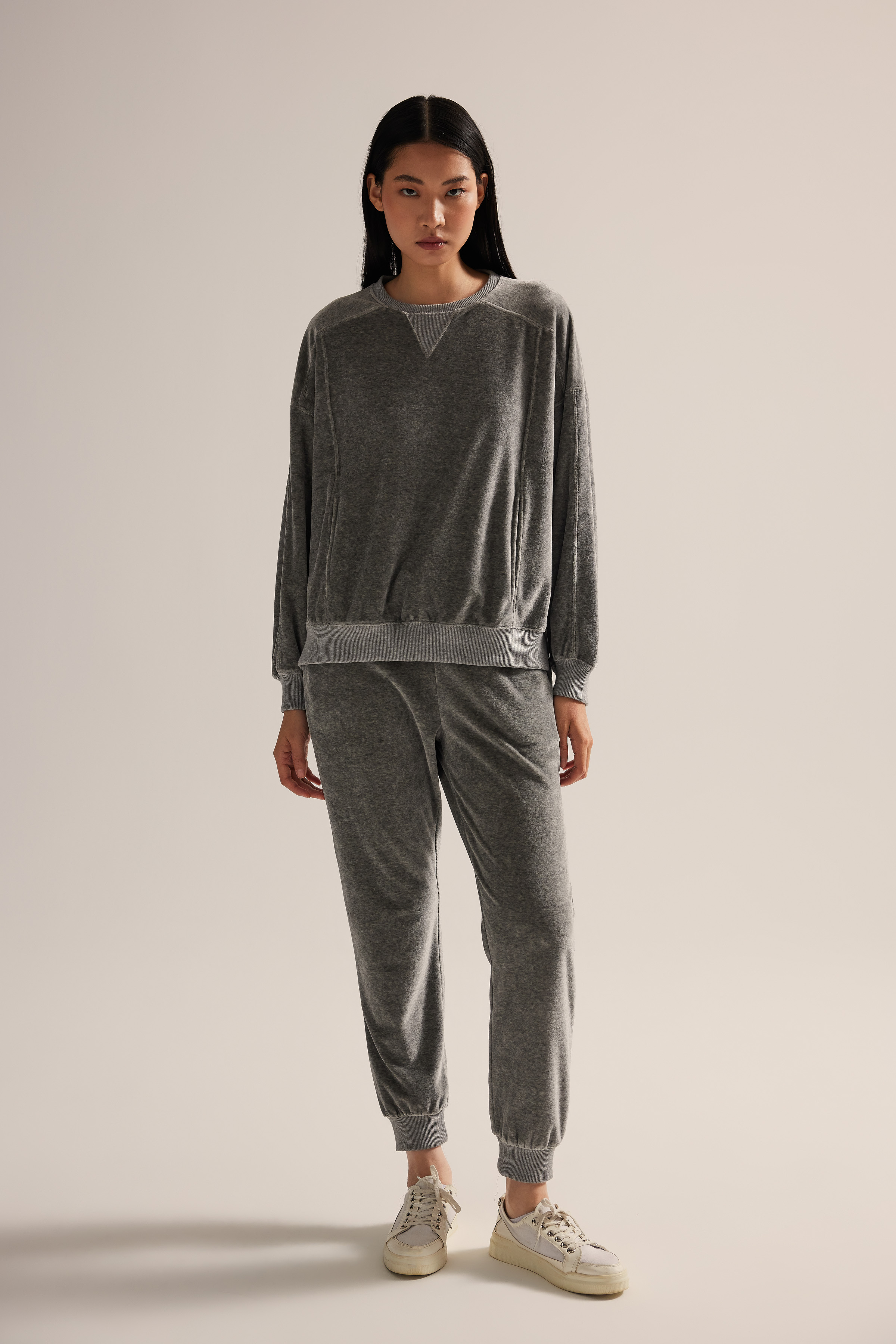 Kadın Modal Kadife Cep Detaylı Sweatshirt