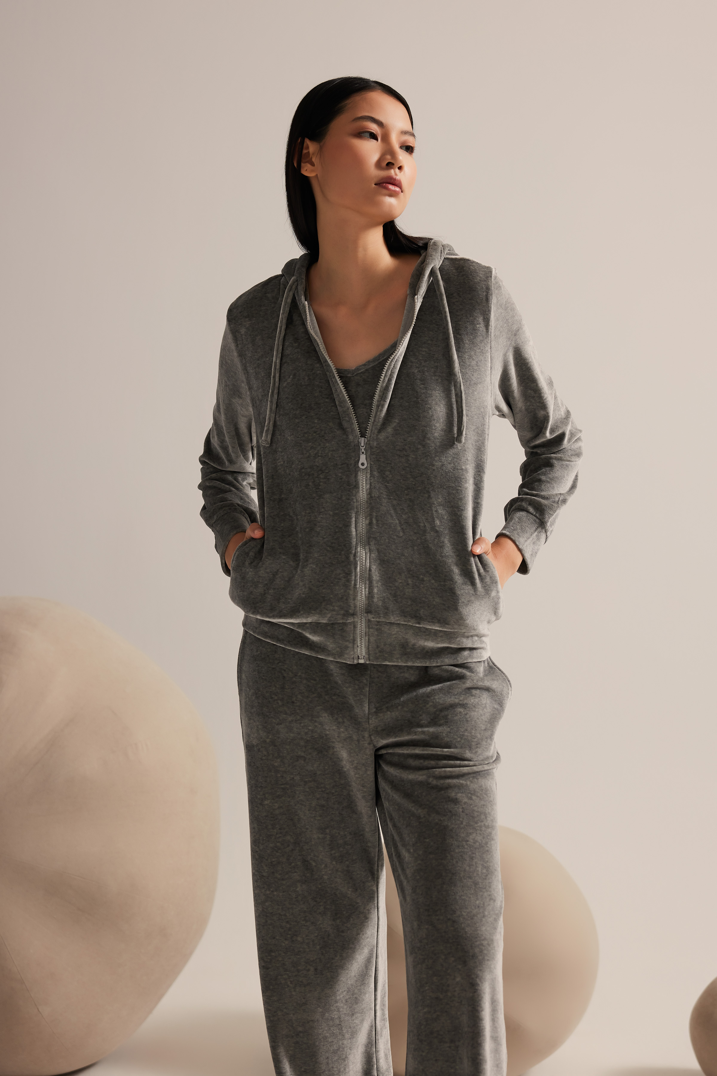 Kadın Modal Kadife Kapüşonlu Fermuarlı Sweatshirt