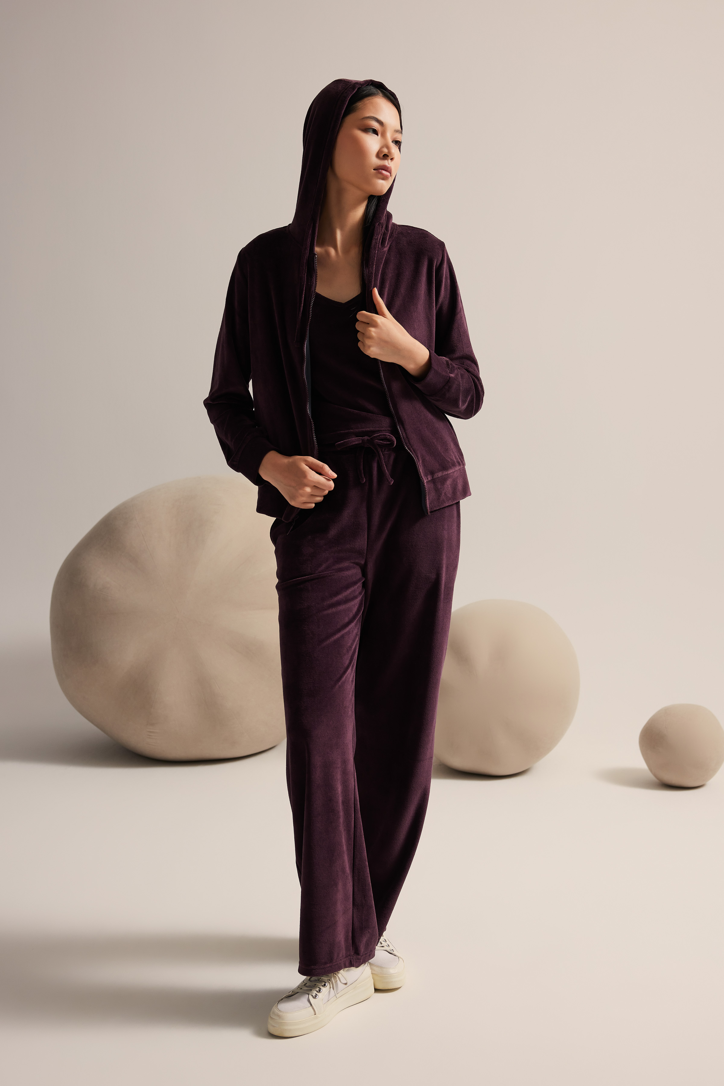 Kadın Modal Kadife Kapüşonlu Fermuarlı Sweatshirt