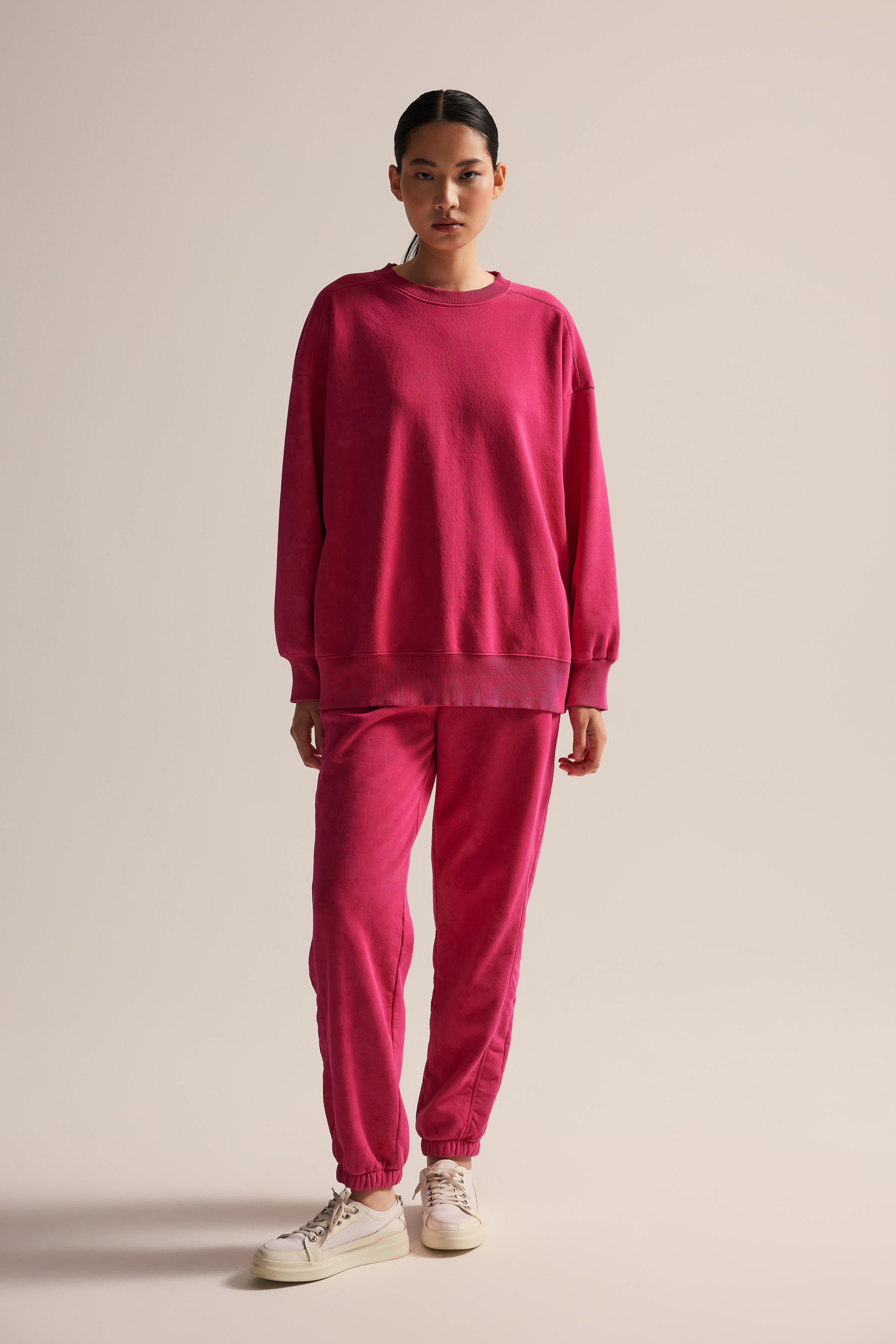Kadın Pamuklu İçi Tüylü Yıkamalı Sweatshirt