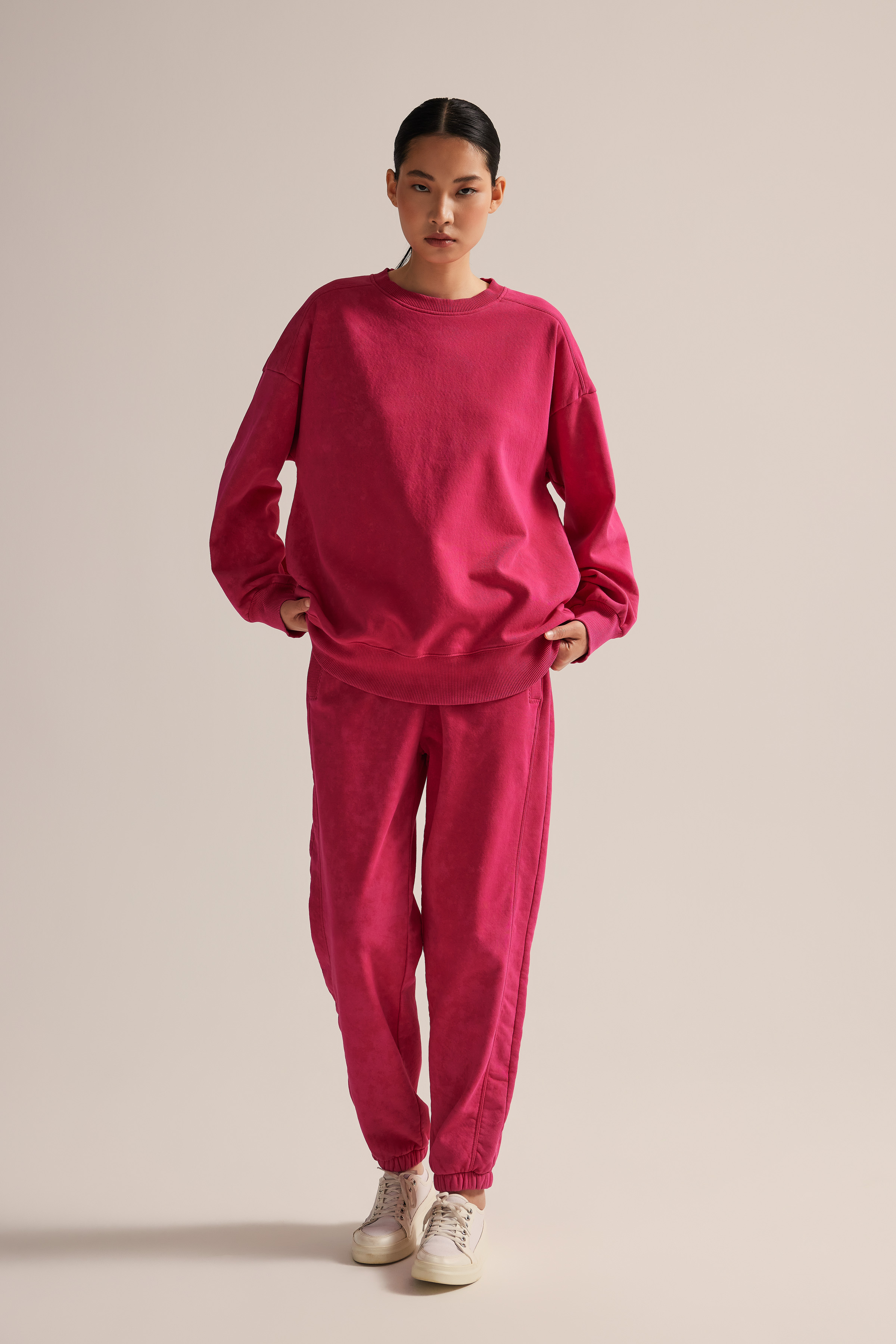 Kadın Pamuklu İçi Tüylü Yıkamalı Sweatshirt