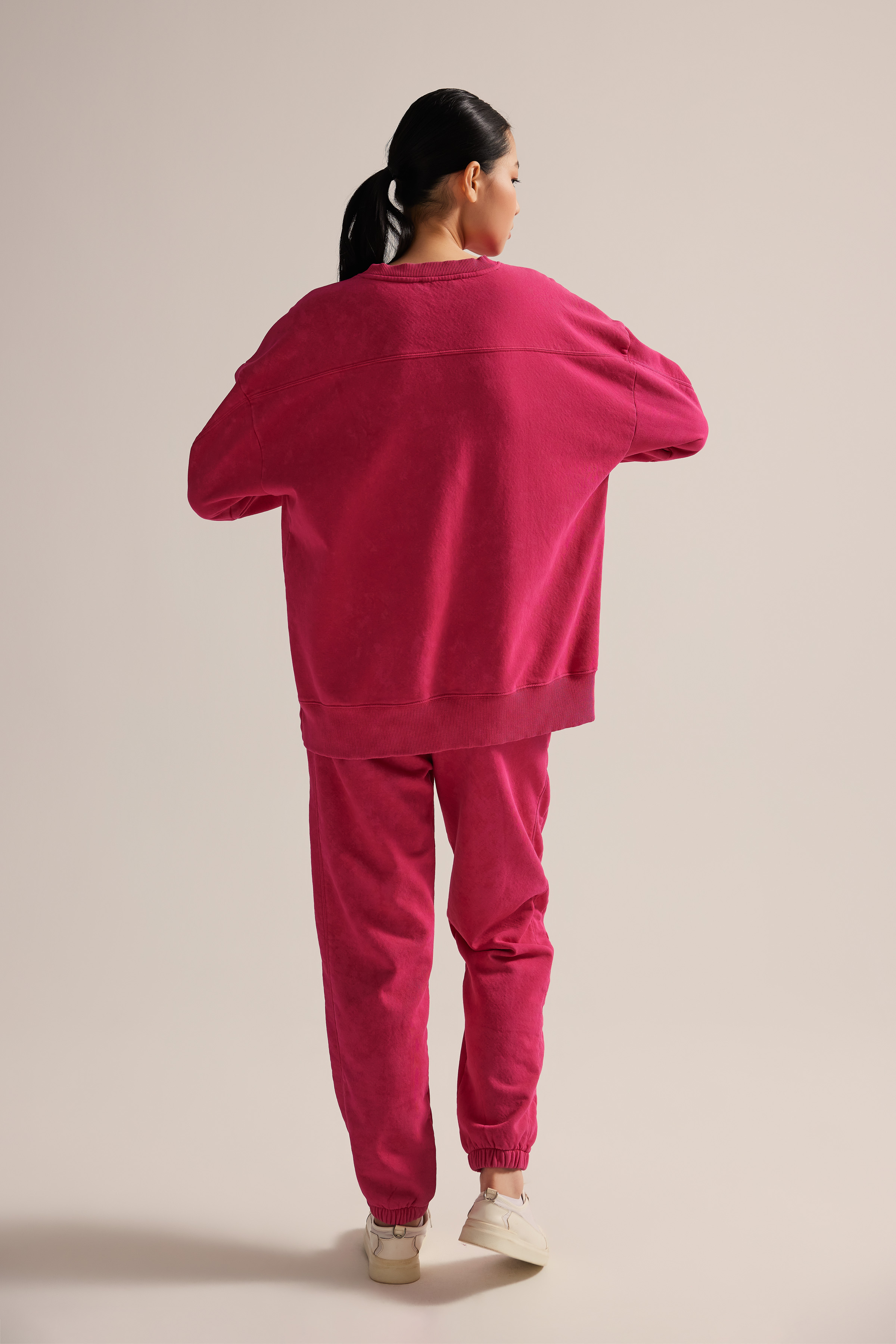 Kadın Pamuklu İçi Tüylü Yıkamalı Sweatshirt