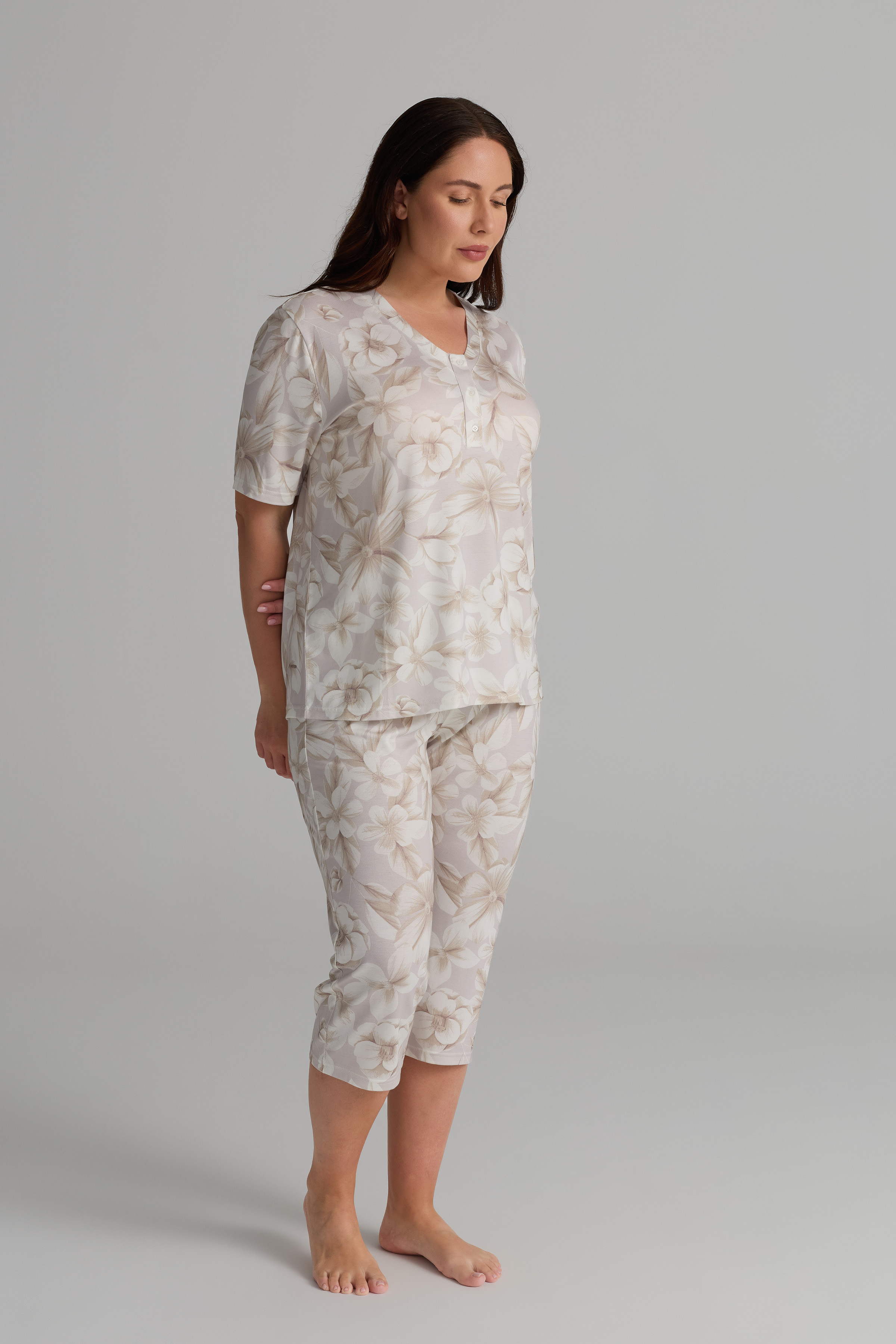 Kadın Plus Size Viskon Kısa Kollu Kapri Pijama Takımı