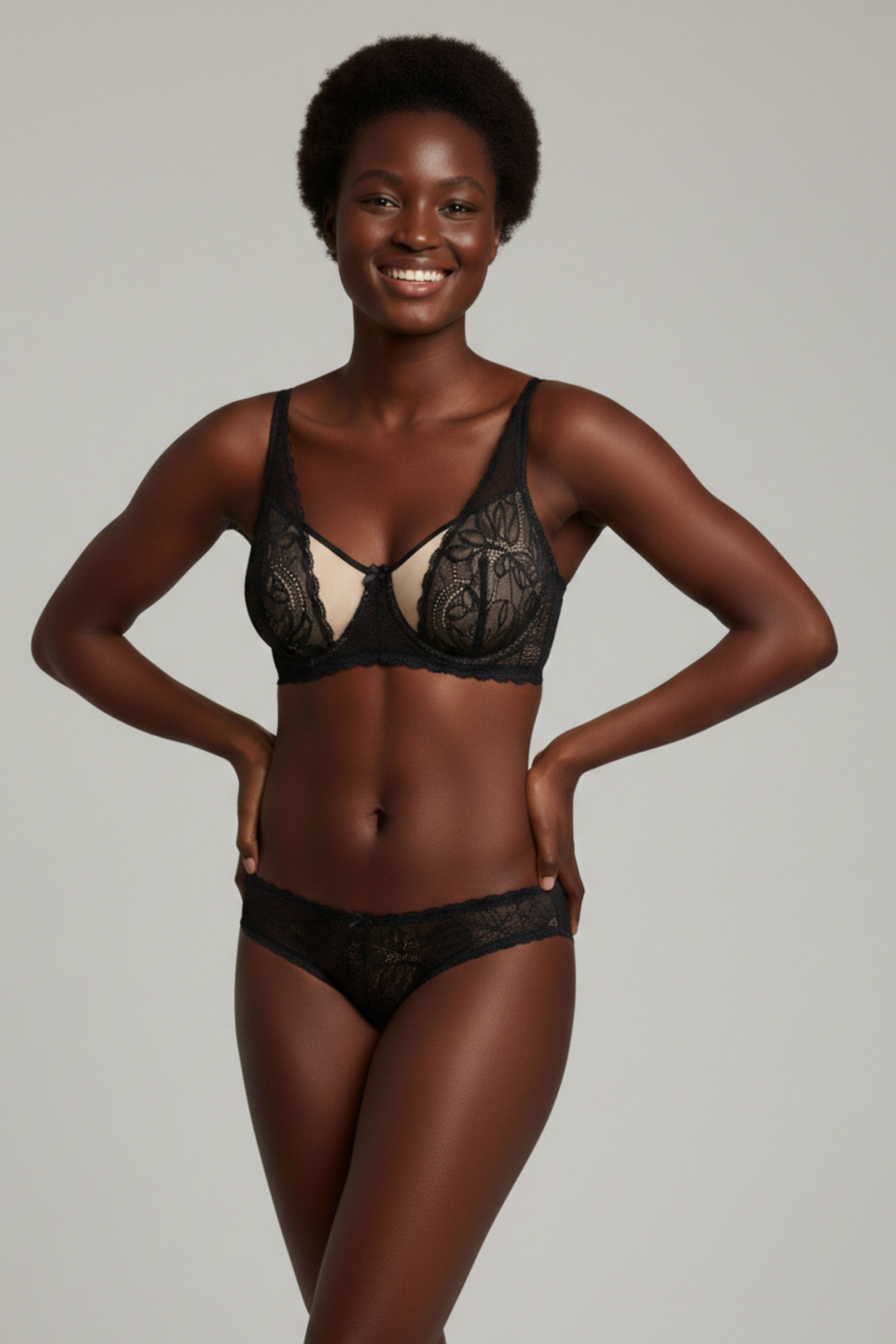 Kadın Dantelli Balenli Kapsız Sütyen