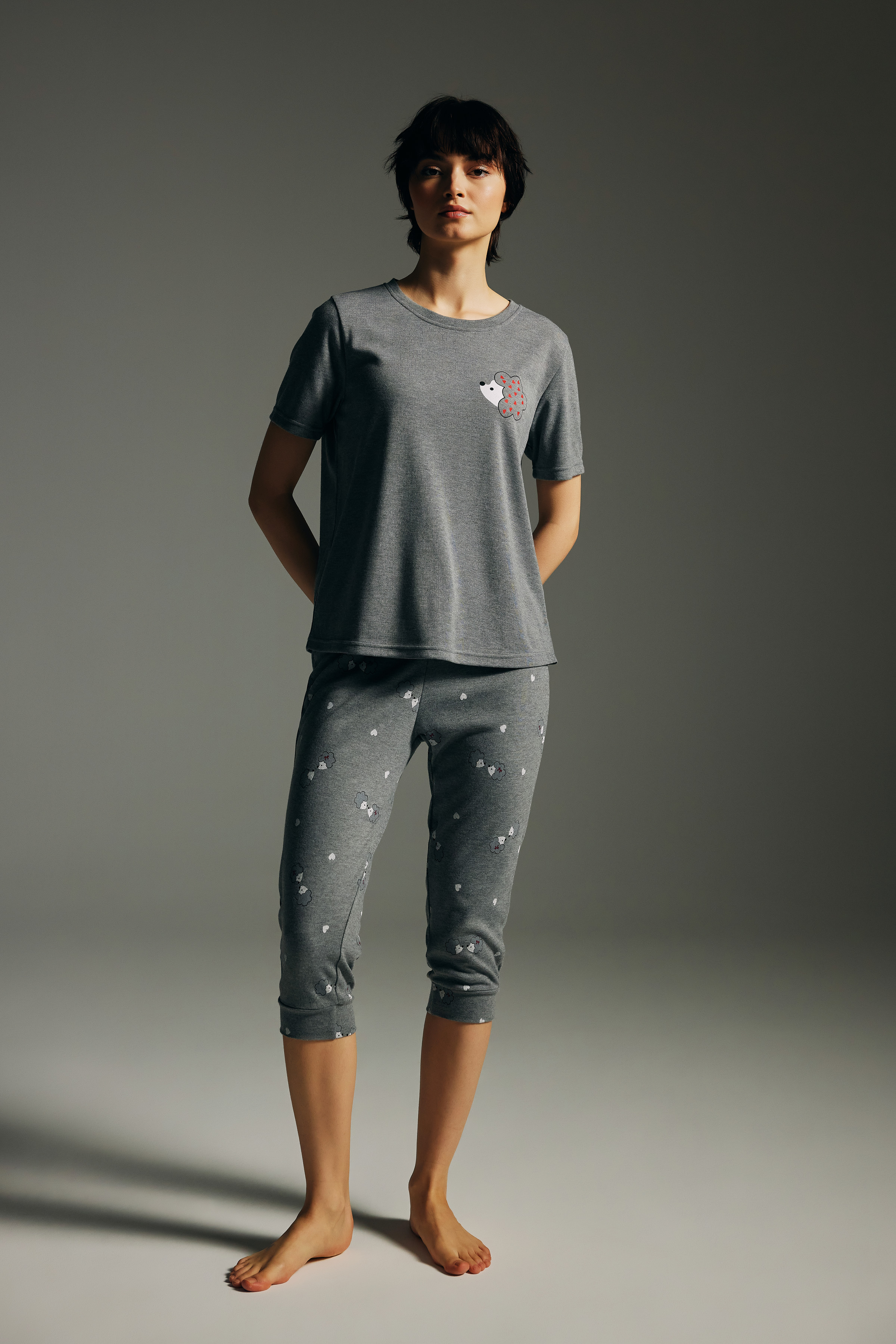 Kadın Pamuklu Kısa Kollu Pijama Kapri Pijama Takımı