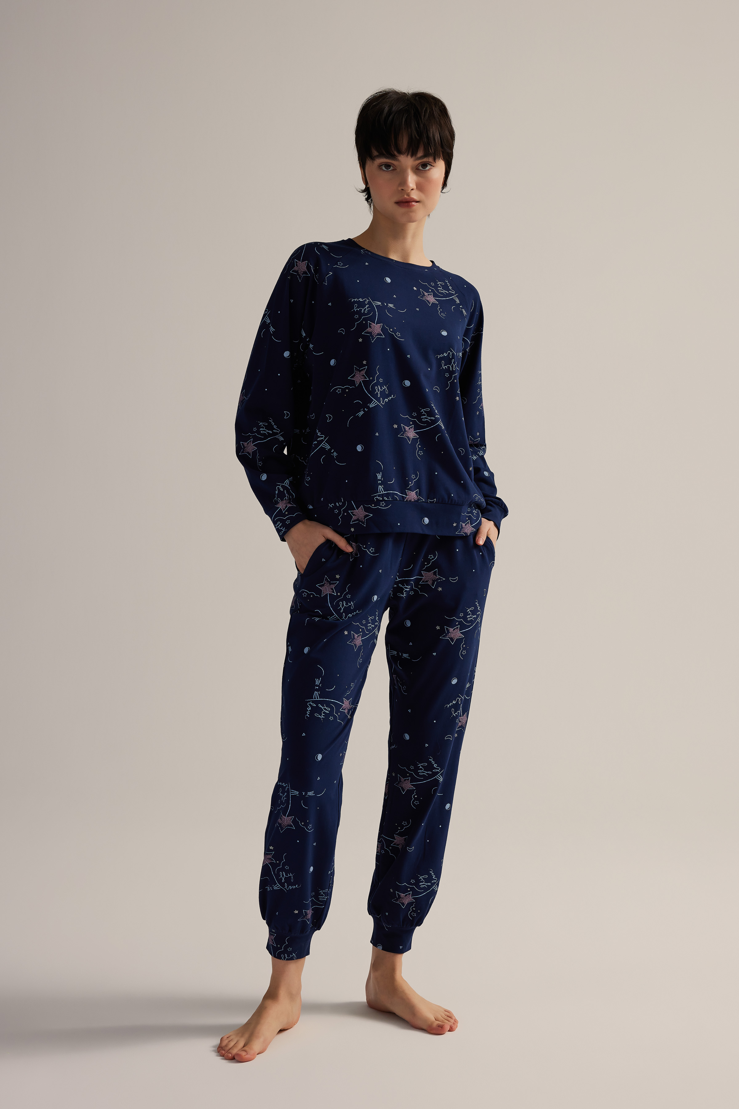 Kadın Pamuklu Uzun Reglan Kollu Pijama Takımı