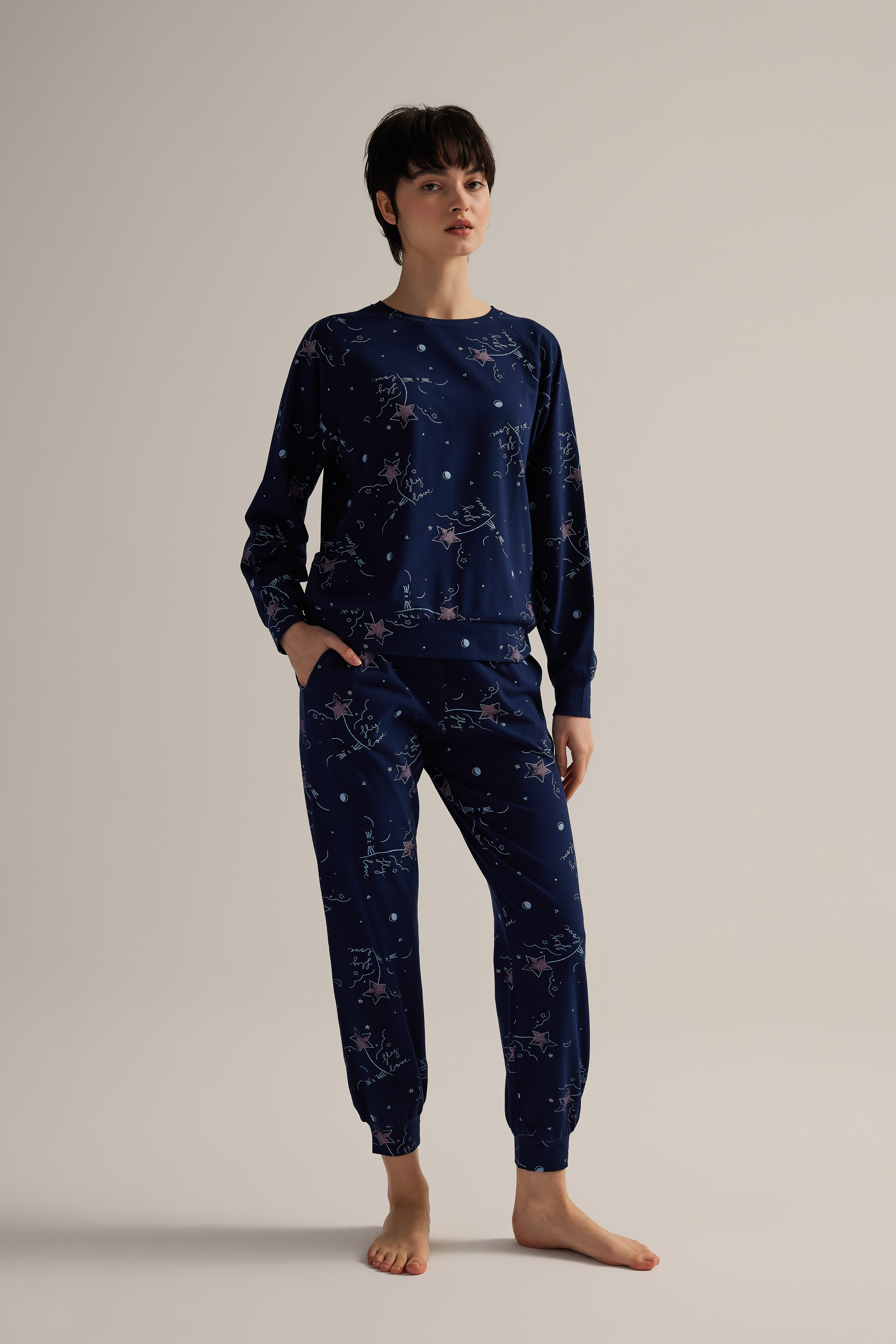 Kadın Pamuklu Uzun Reglan Kollu Pijama Takımı