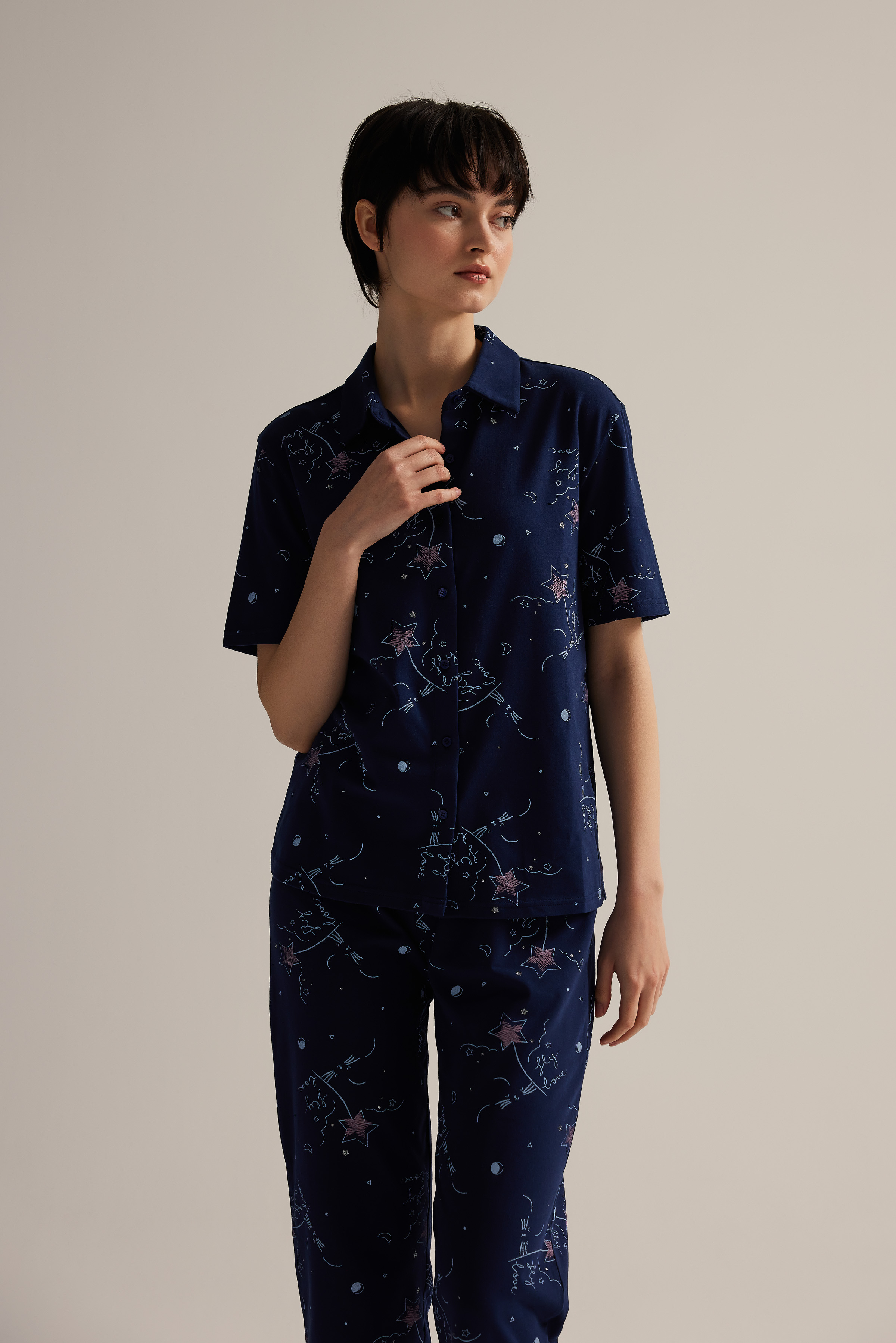 Kadın Pamuklu Kısa Kollu Gömlek Pijama Üstü