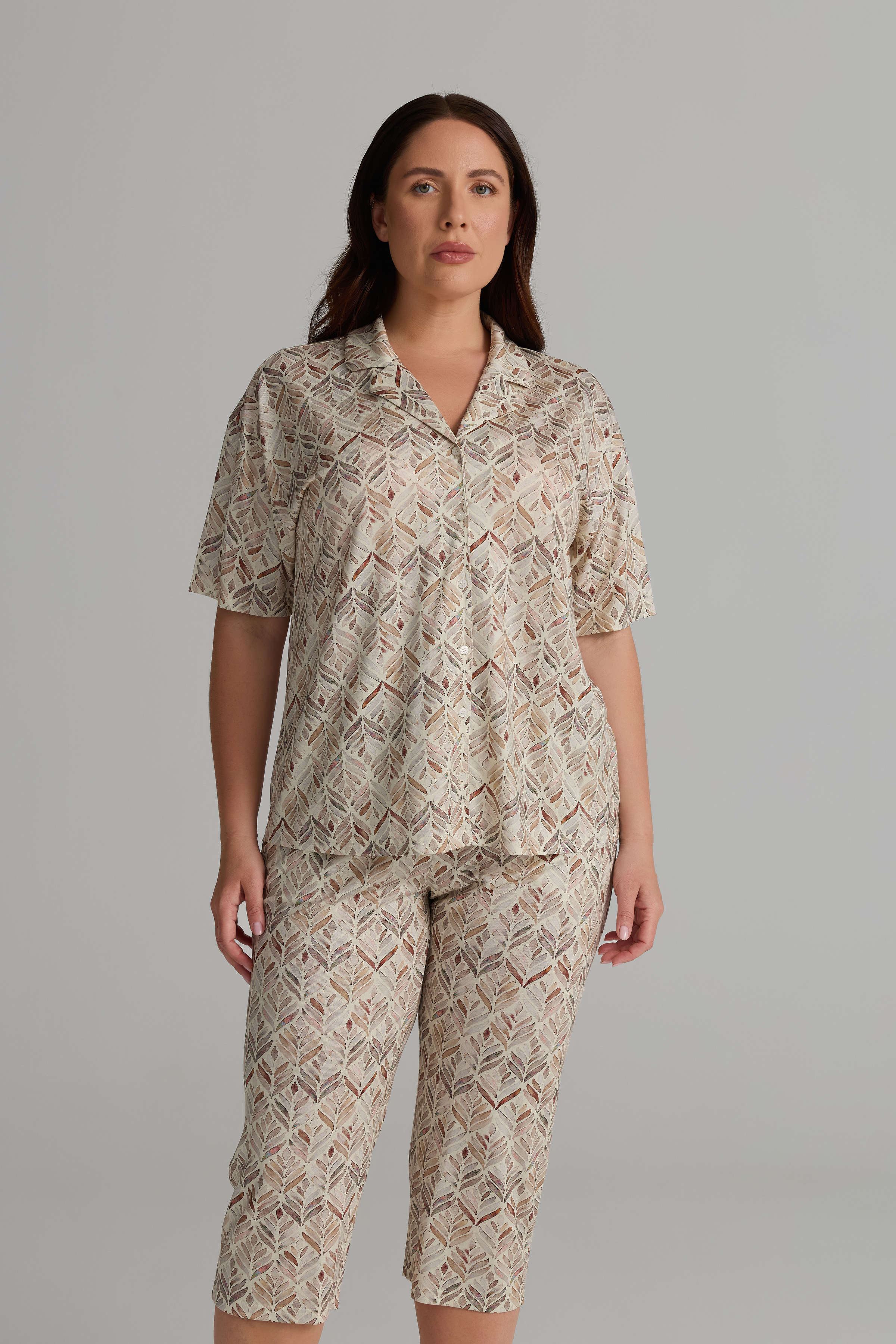 Kadın Plus Size Viskon Kısa Kollu Gömlek Kapri Pijama Takımı