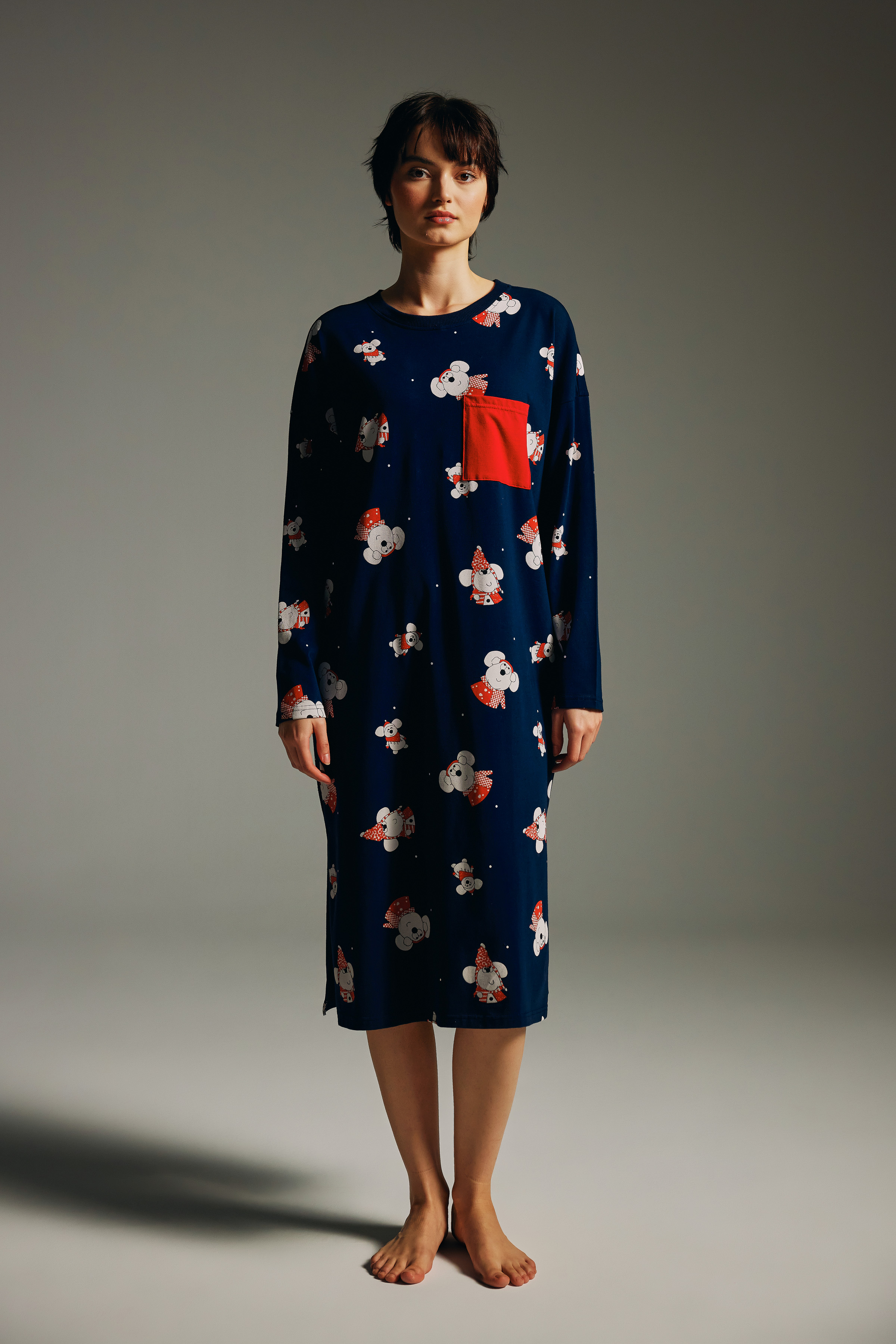 Kadın Pamuklu Uzun Kollu Cep Detaylı Yırtmaçlı Gecelik