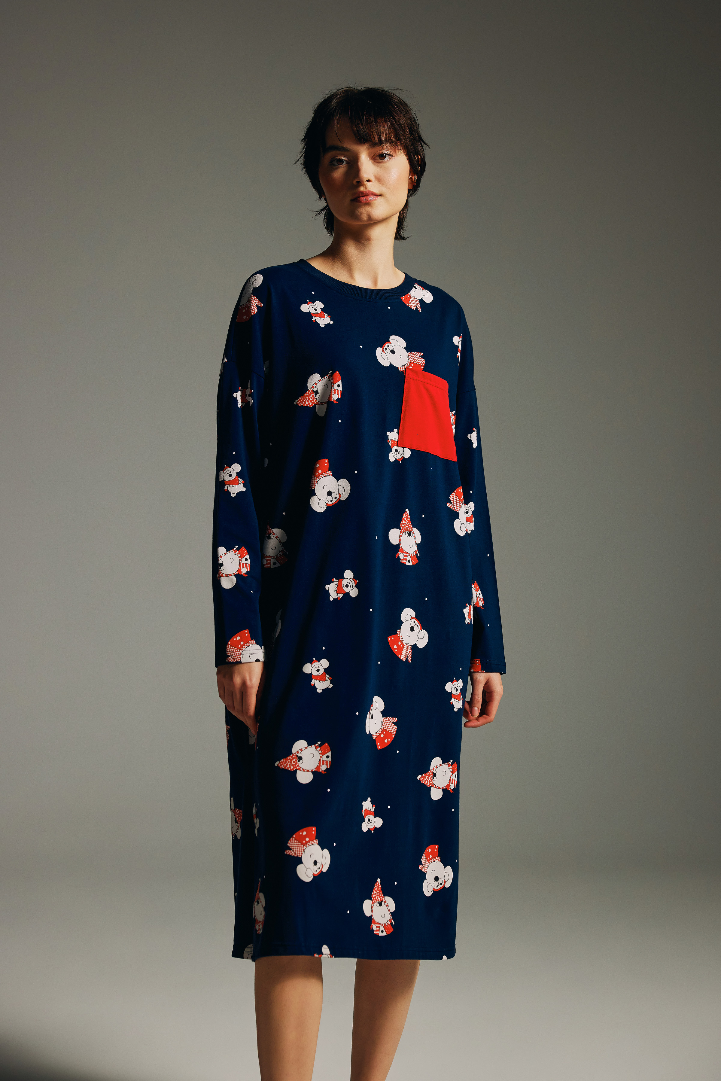 Kadın Pamuklu Uzun Kollu Cep Detaylı Yırtmaçlı Gecelik