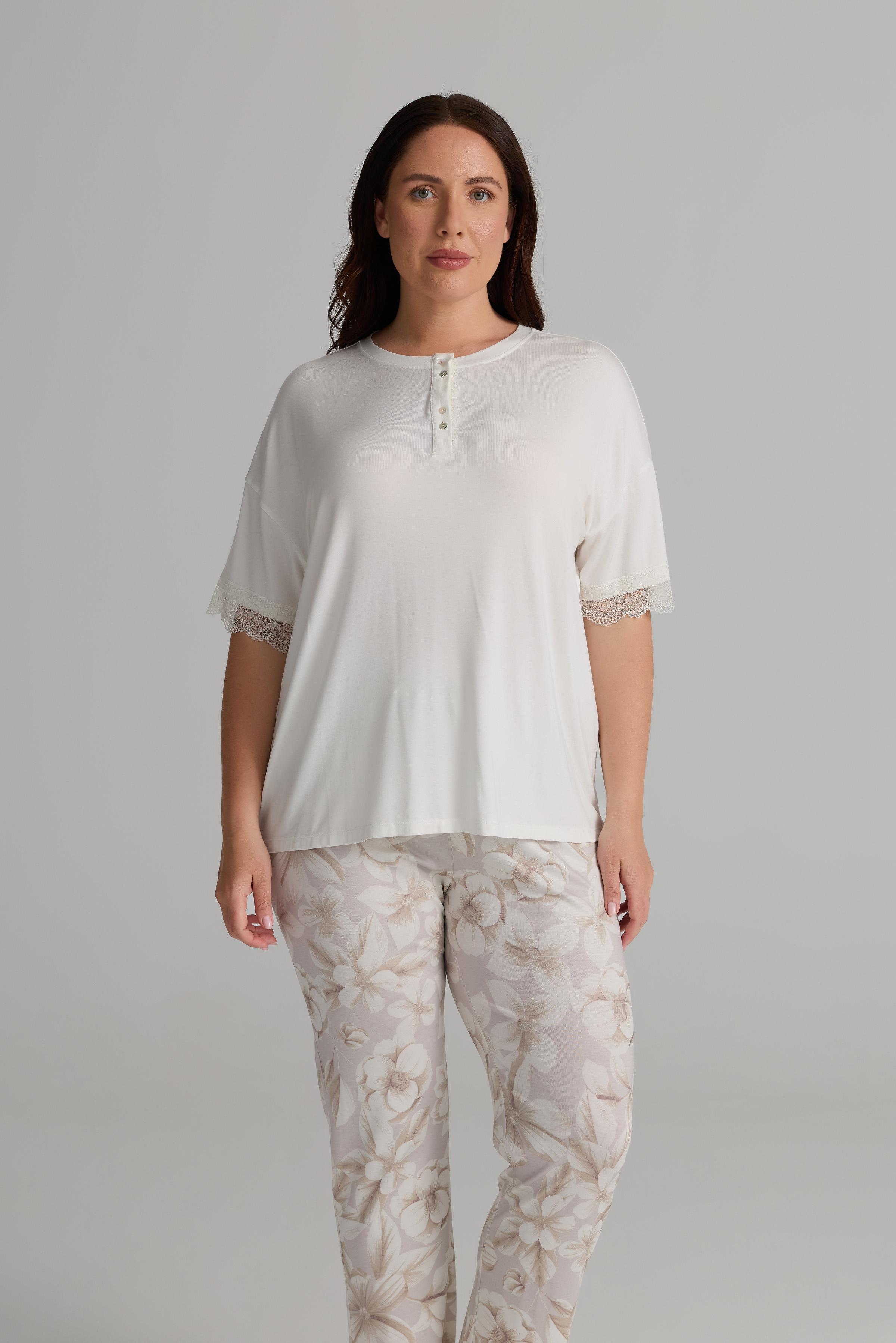 Kadın Plus Size Viskon Kısa Kollu Düğmeli Pijama Üstü