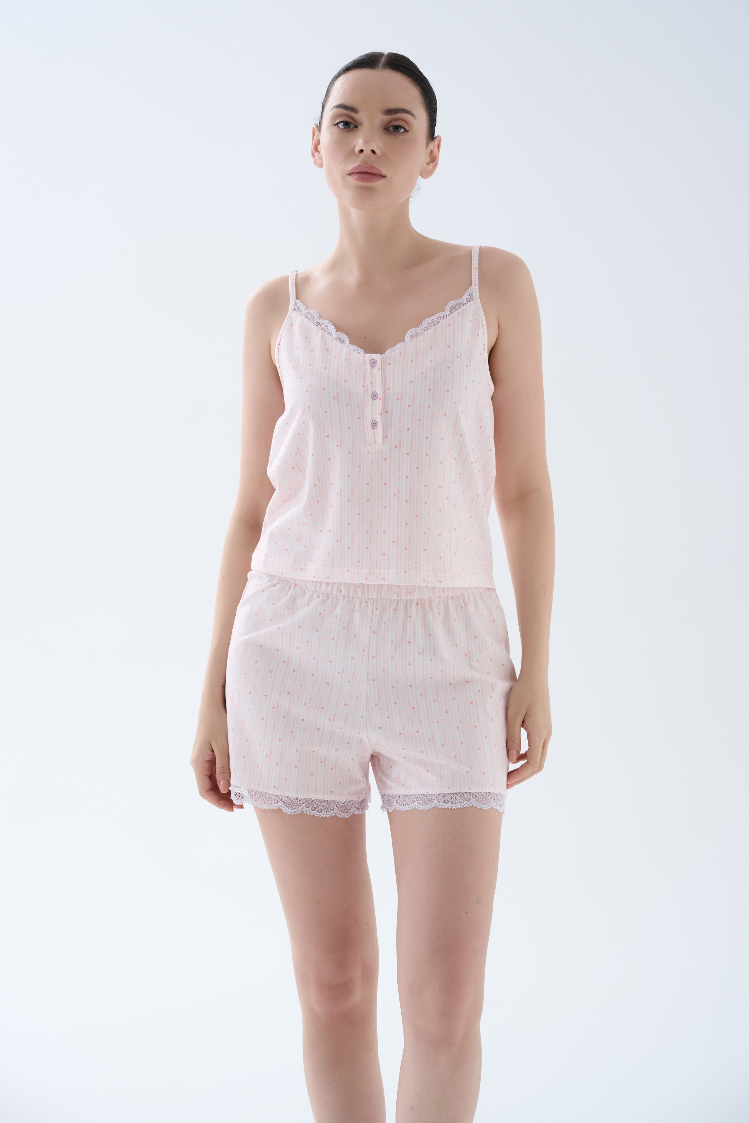 Kadın Pamuklu İp Askılı Dantel Detaylı Atlet Pijama Üstü