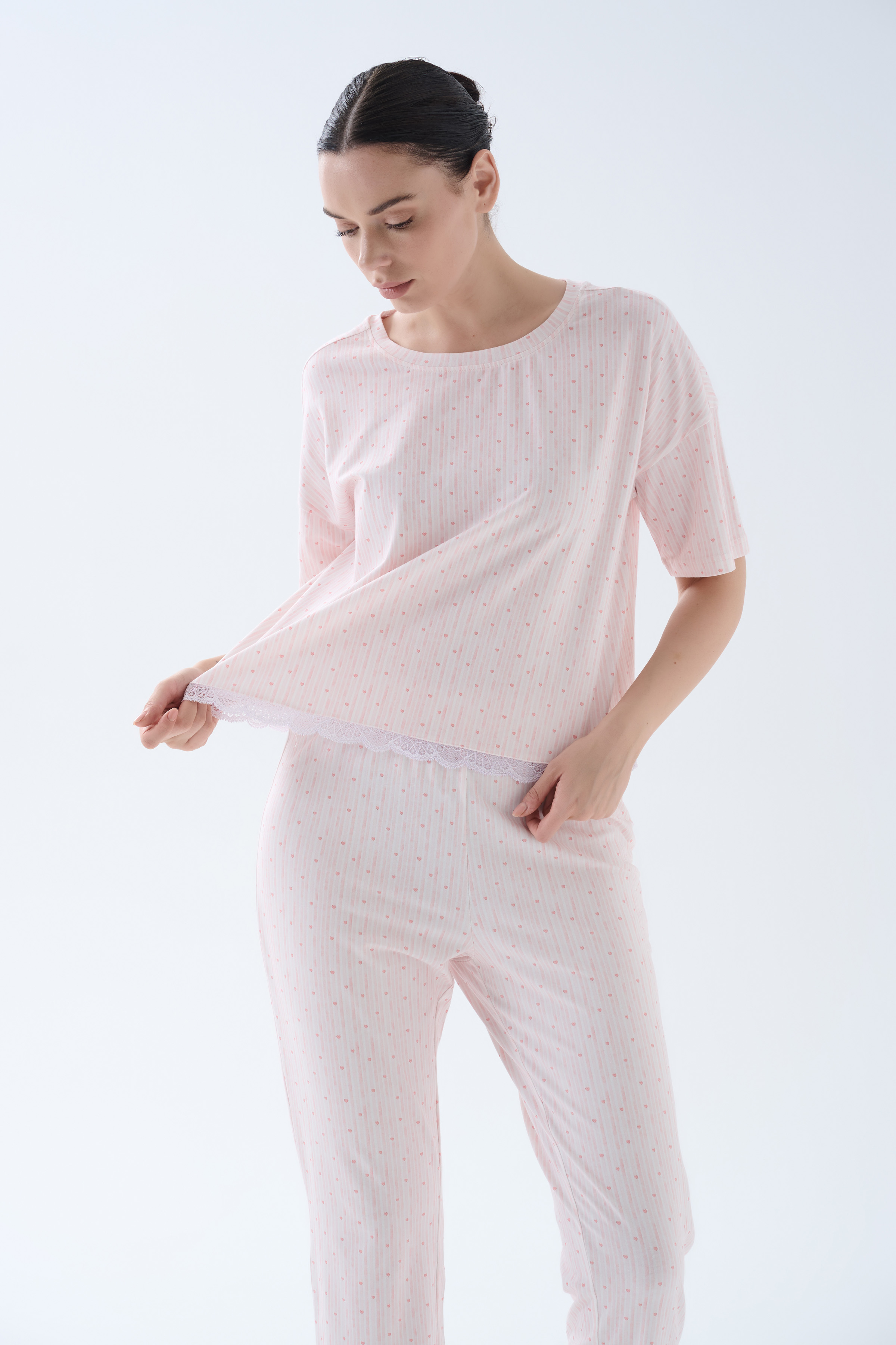 Kadın Pamuklu Dantel Detaylı Kısa Kollu Pijama Üstü