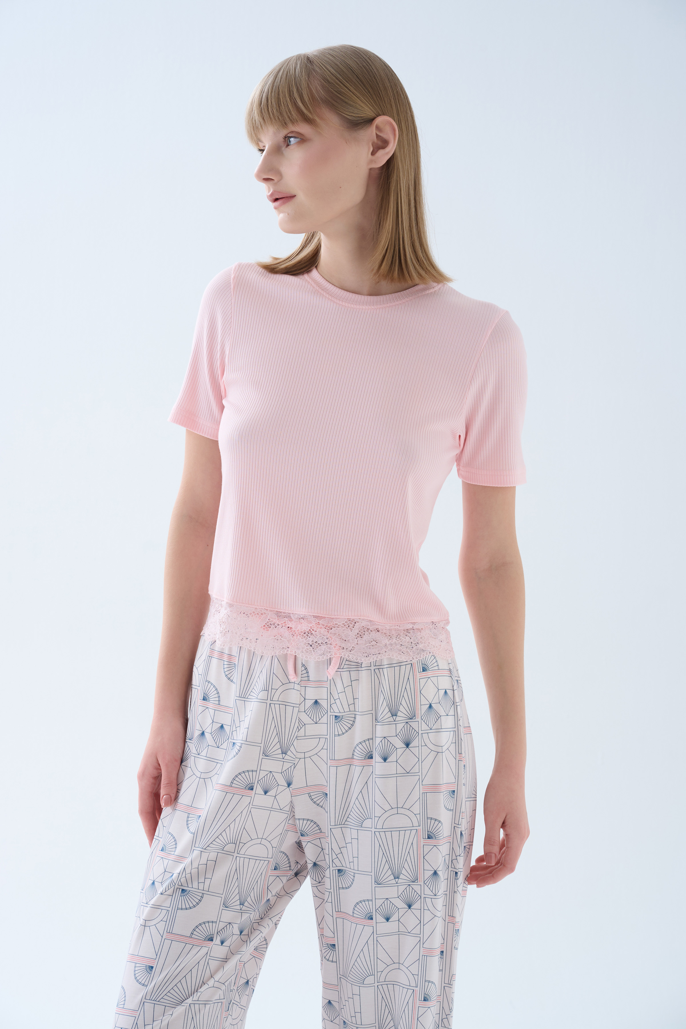 Kadın Modal Kaşkorse Dantel Detaylı Pijama Üstü