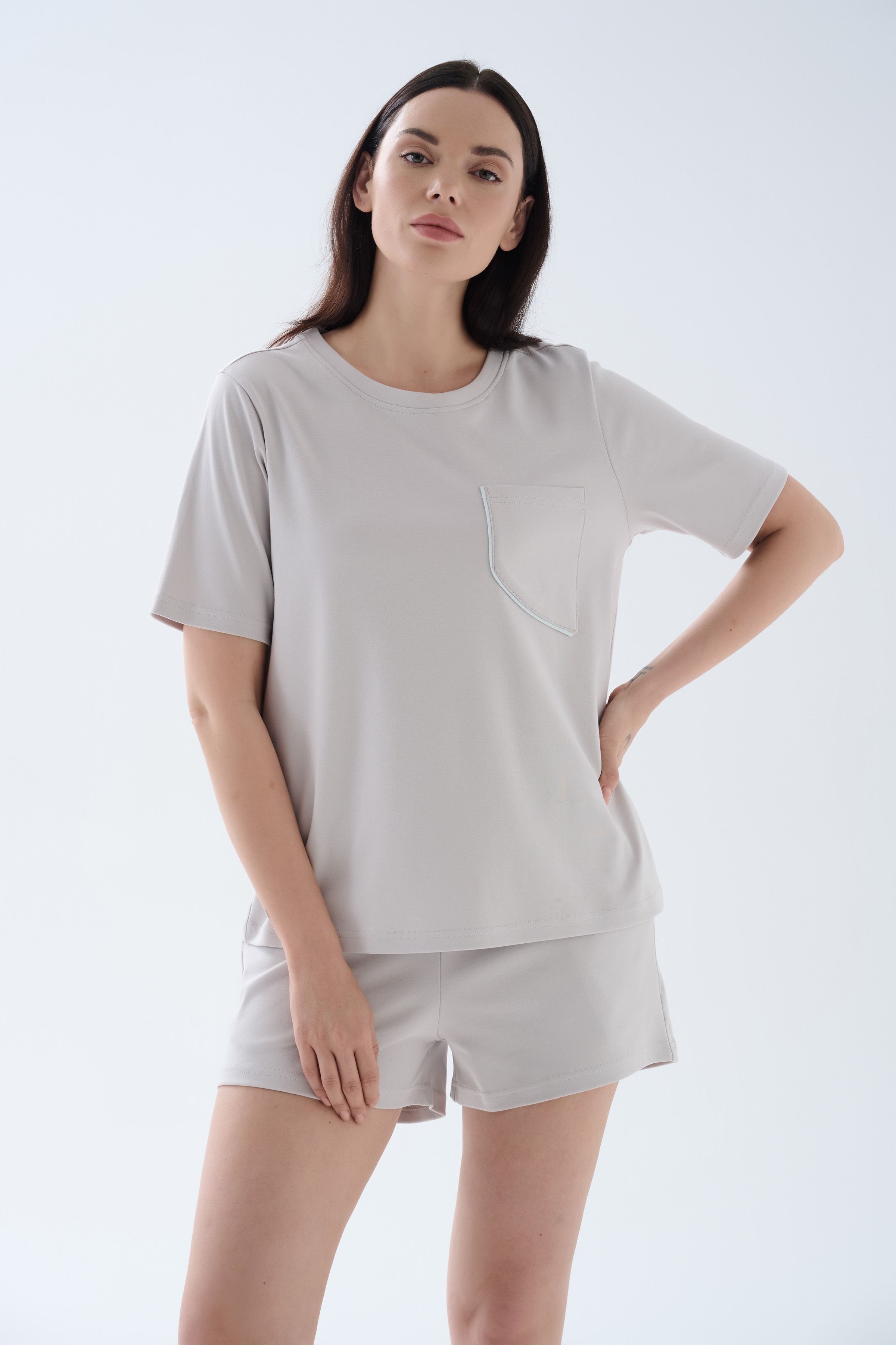 Kadın Pamuklu Kısa Kollu Şortlu Pijama Takımı