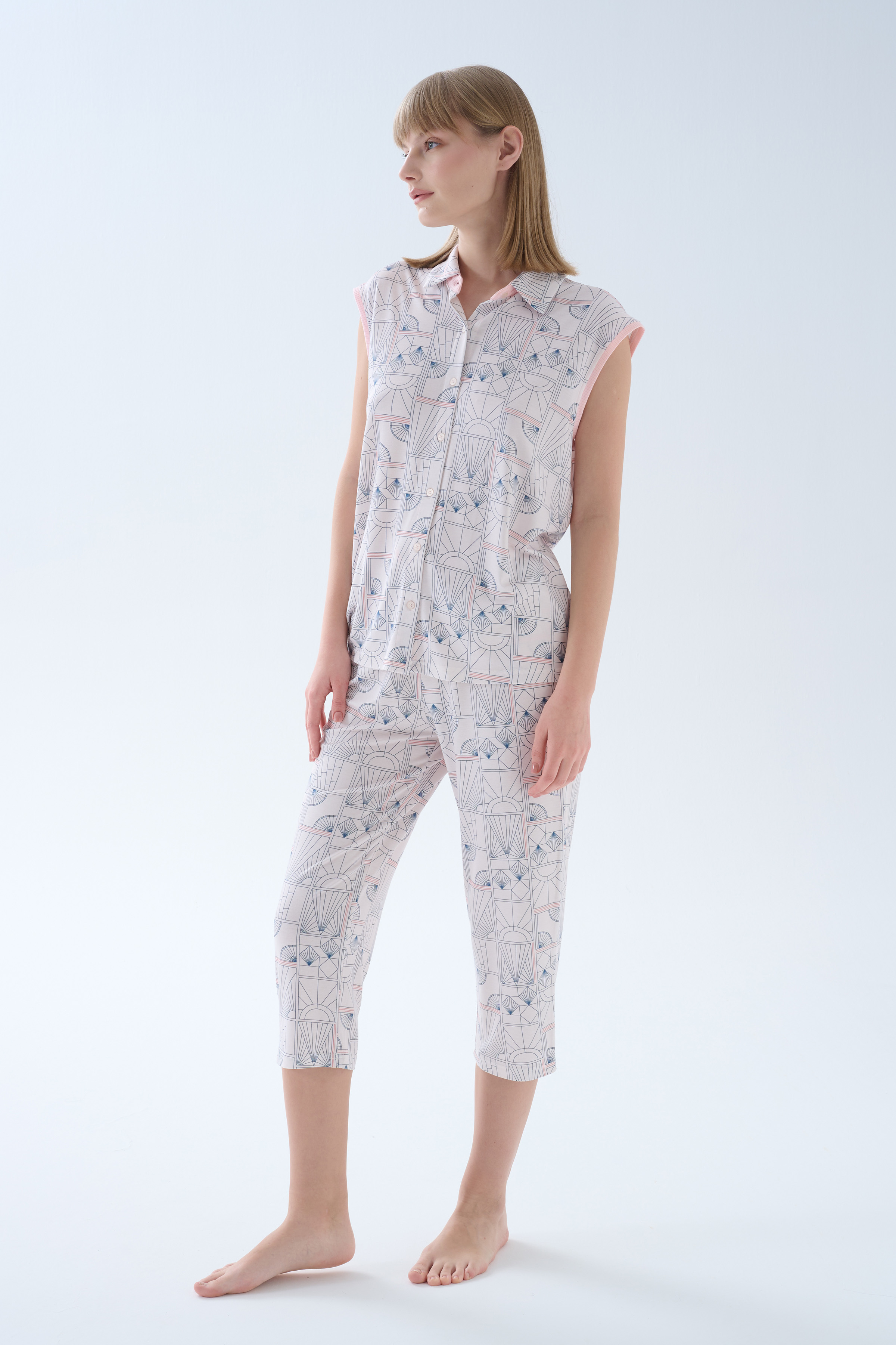 Kadın Viskoz Kolsuz Gömlek Kapri Pijama Takımı