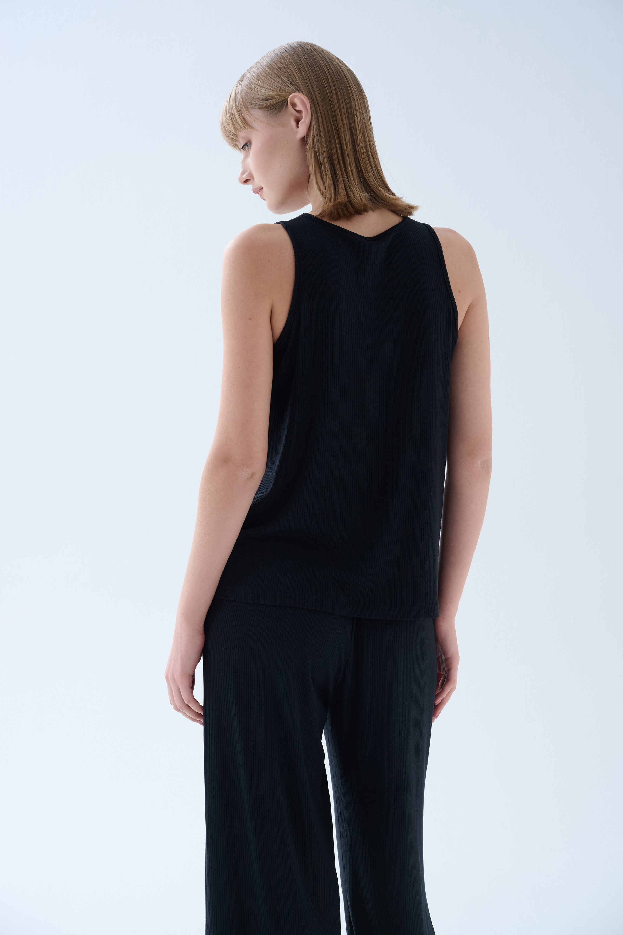 Kadın Modal Kaşkorse Atletli Midi Pijama Takımı