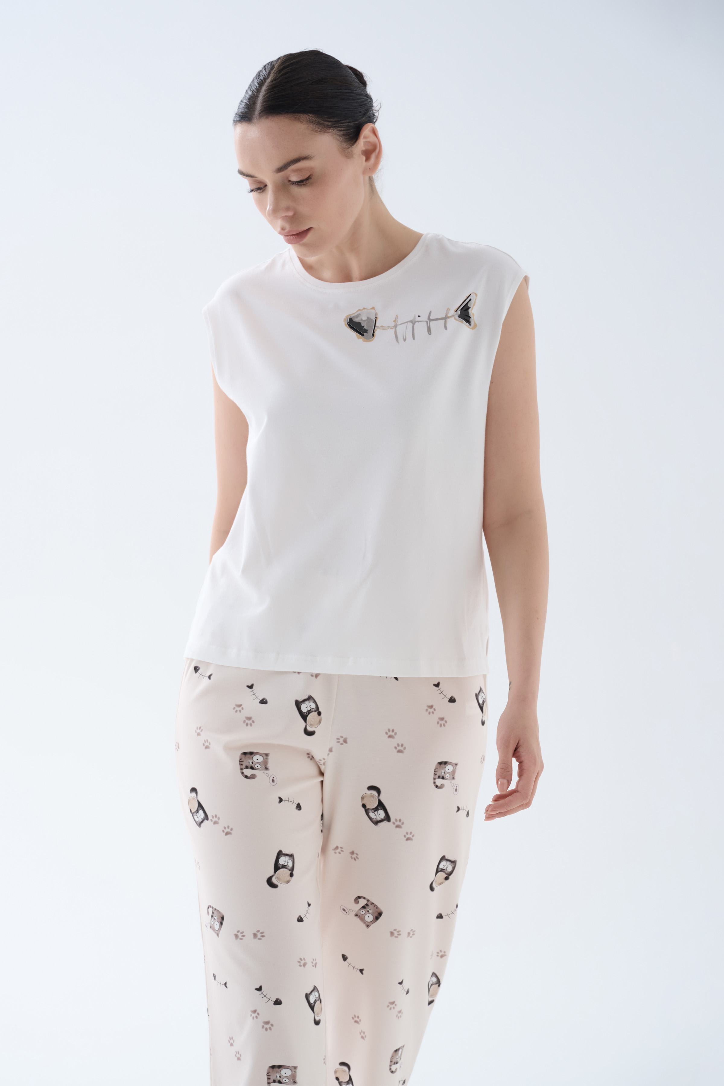 Kadın Pamuklu Kolsuz Pijama Üstü