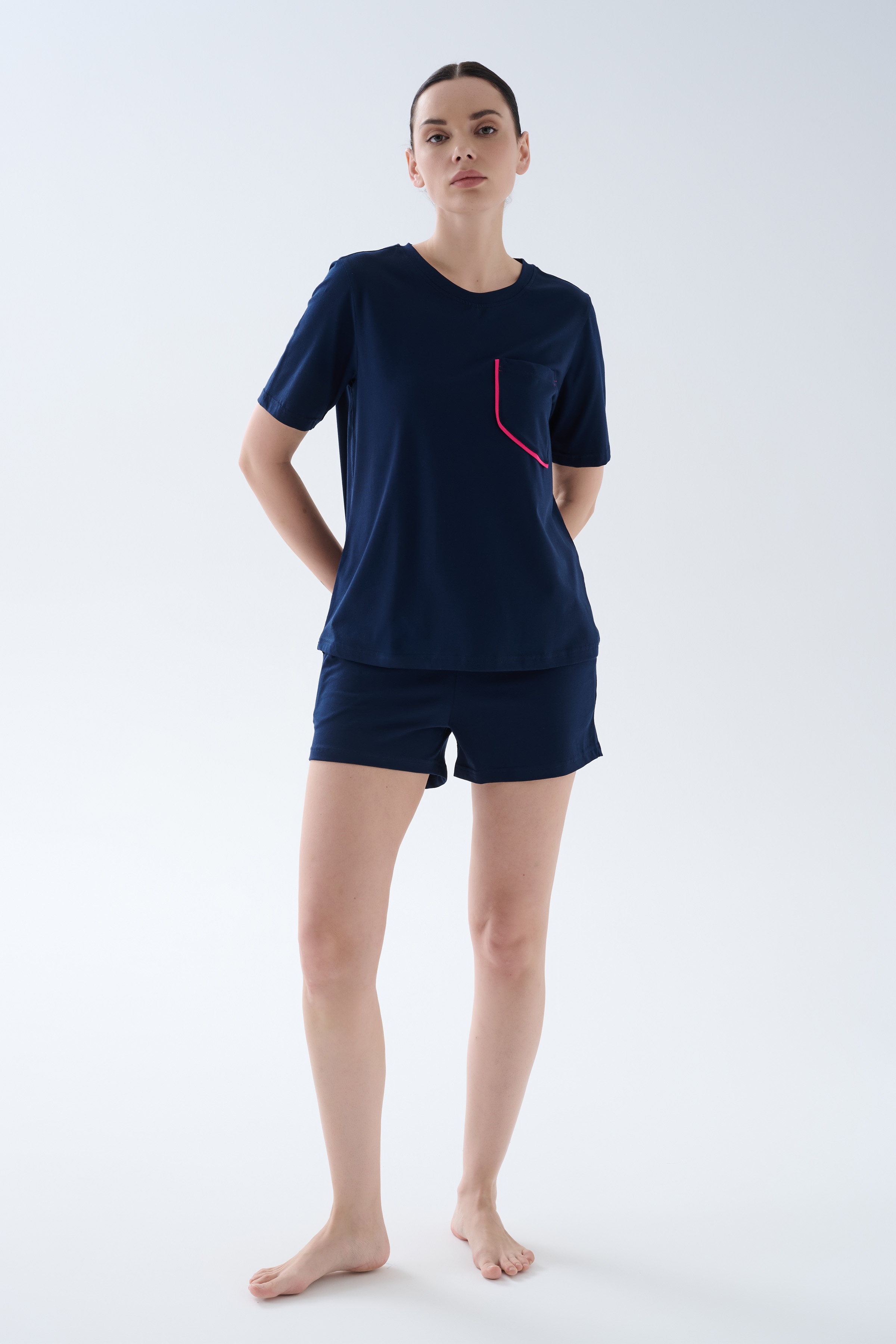 Kadın Pamuklu Kısa Kollu Şortlu Pijama Takımı