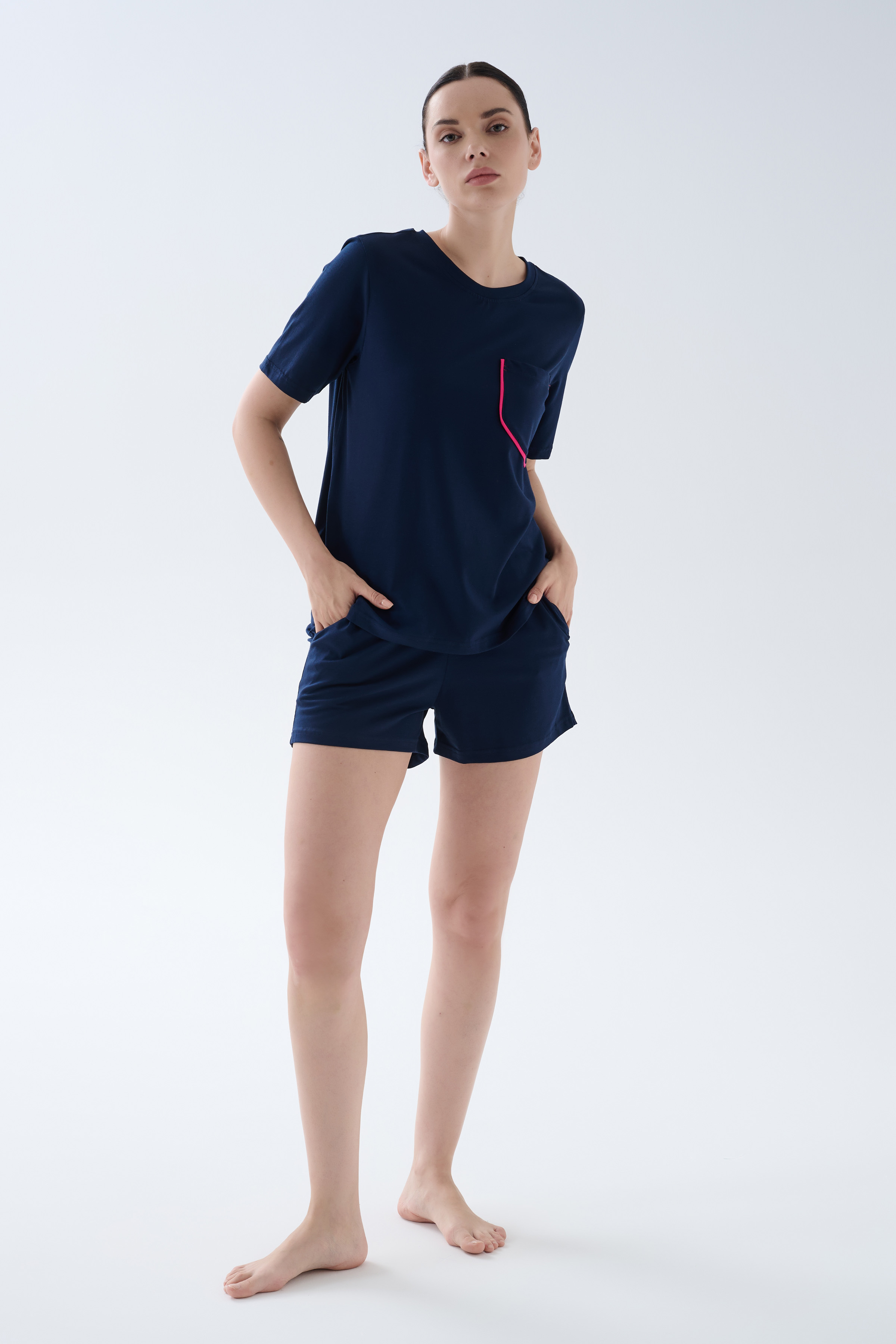 Kadın Pamuklu Kısa Kollu Şortlu Pijama Takımı