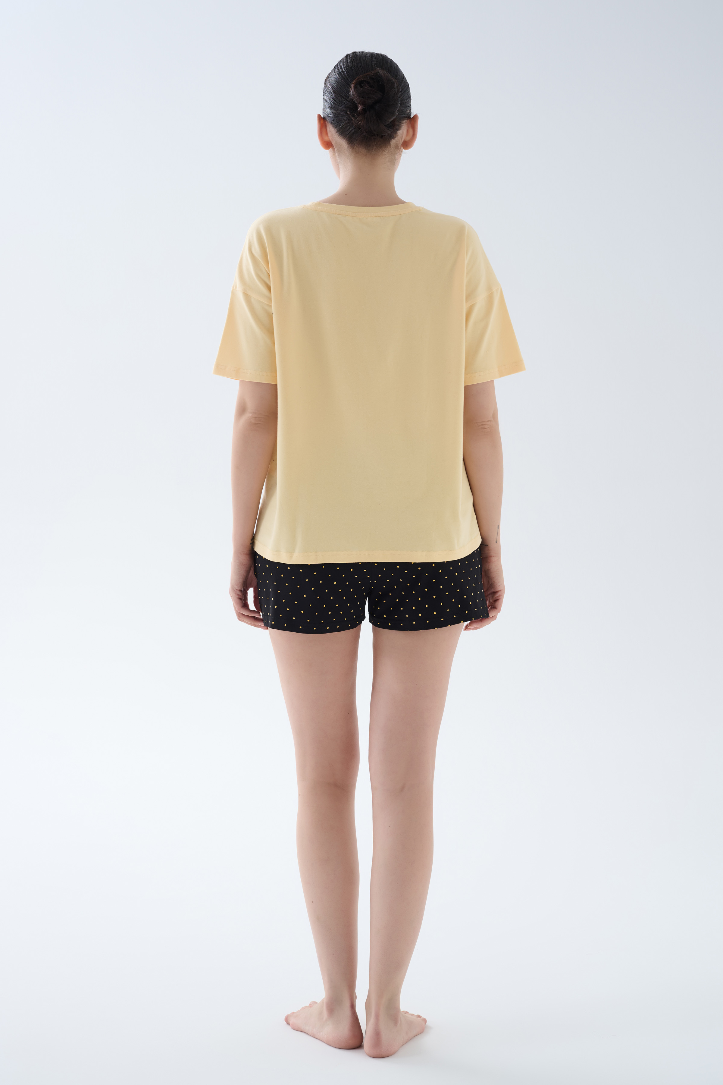 Kadın Pamuklu Kısa Kollu Şortlu Pijama Takımı