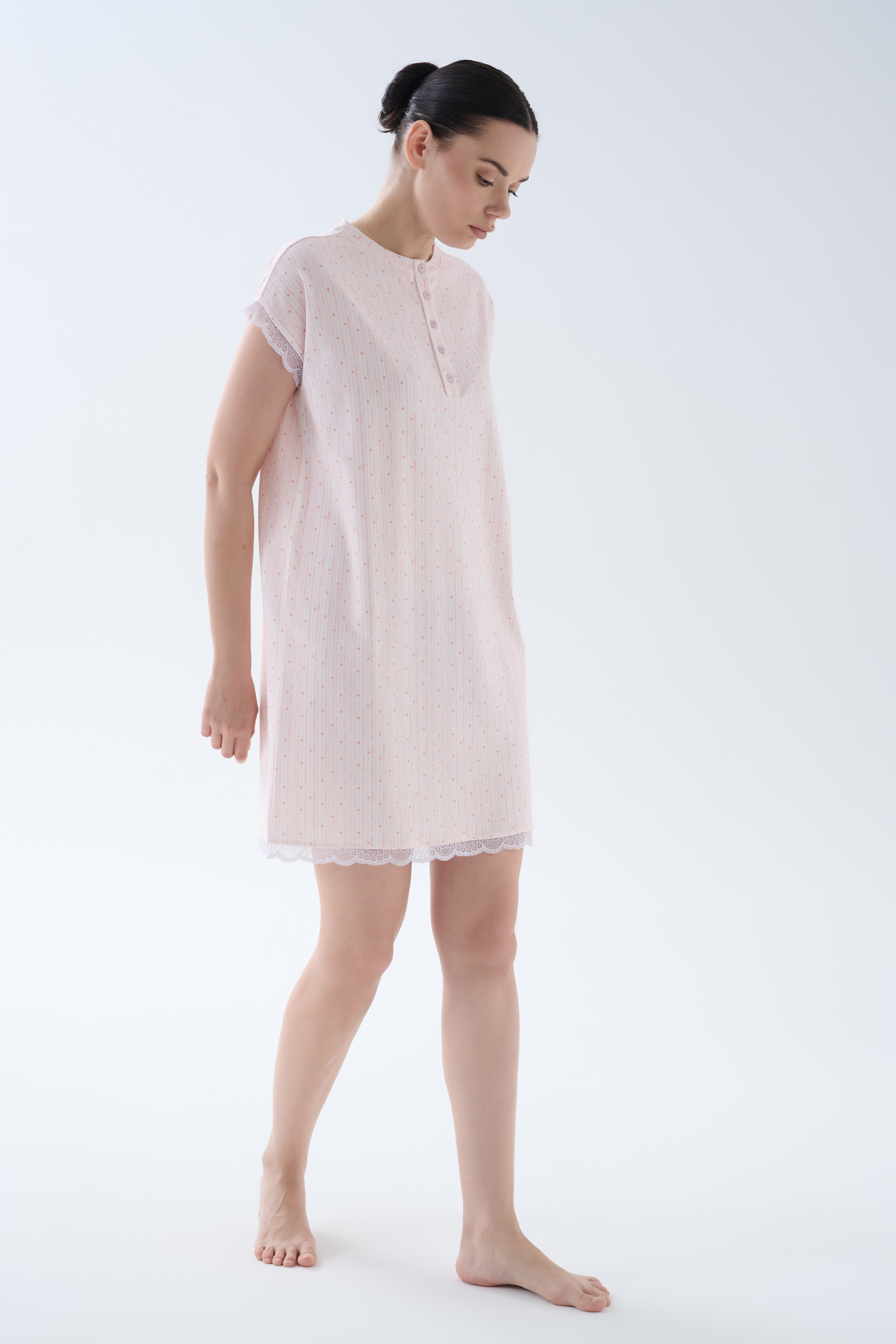 Kadın Pamuklu Dantel Detaylı Patlı Gecelik