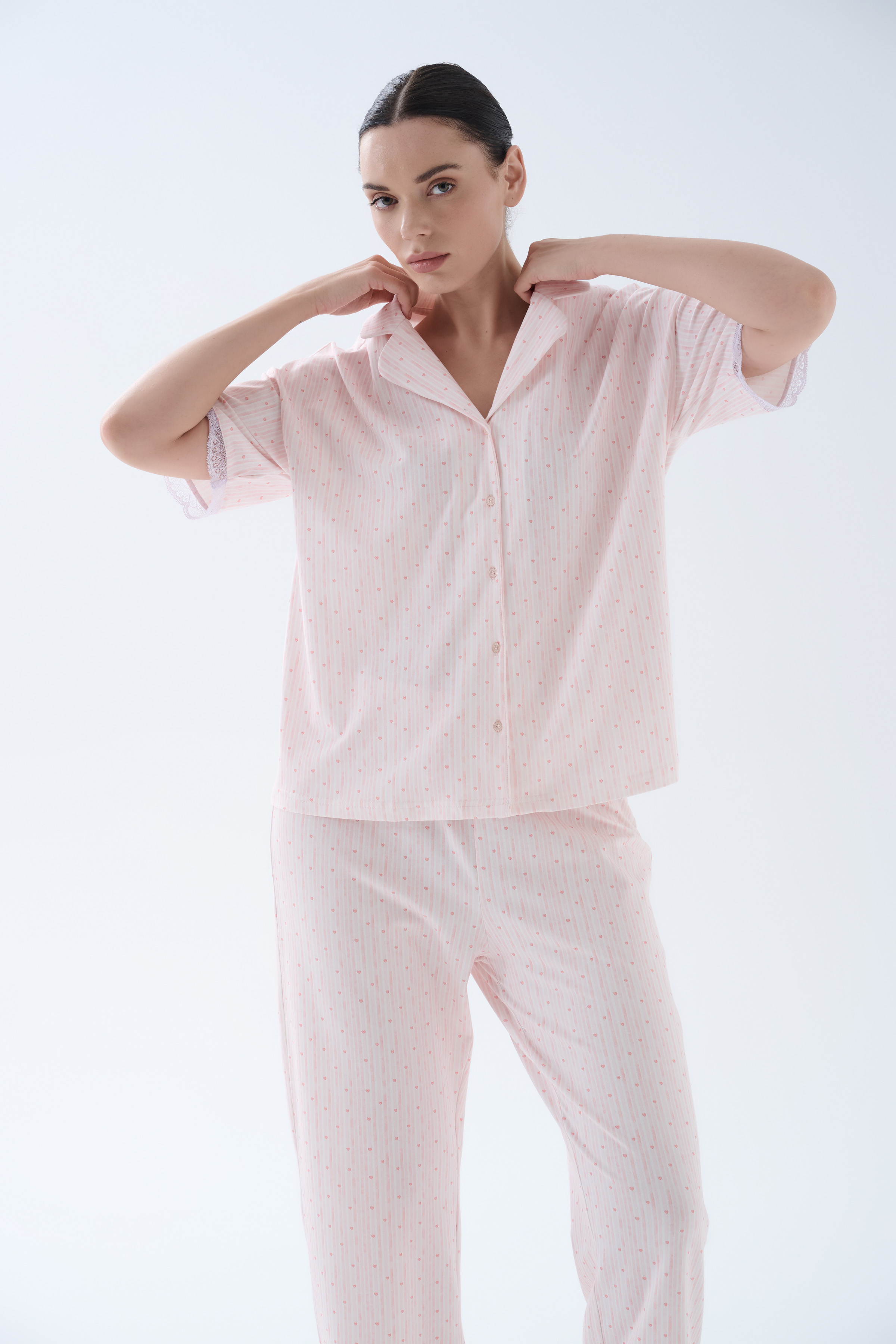 Kadın Pamuklu Dantel Detaylı Gömlek Pijama Üstü