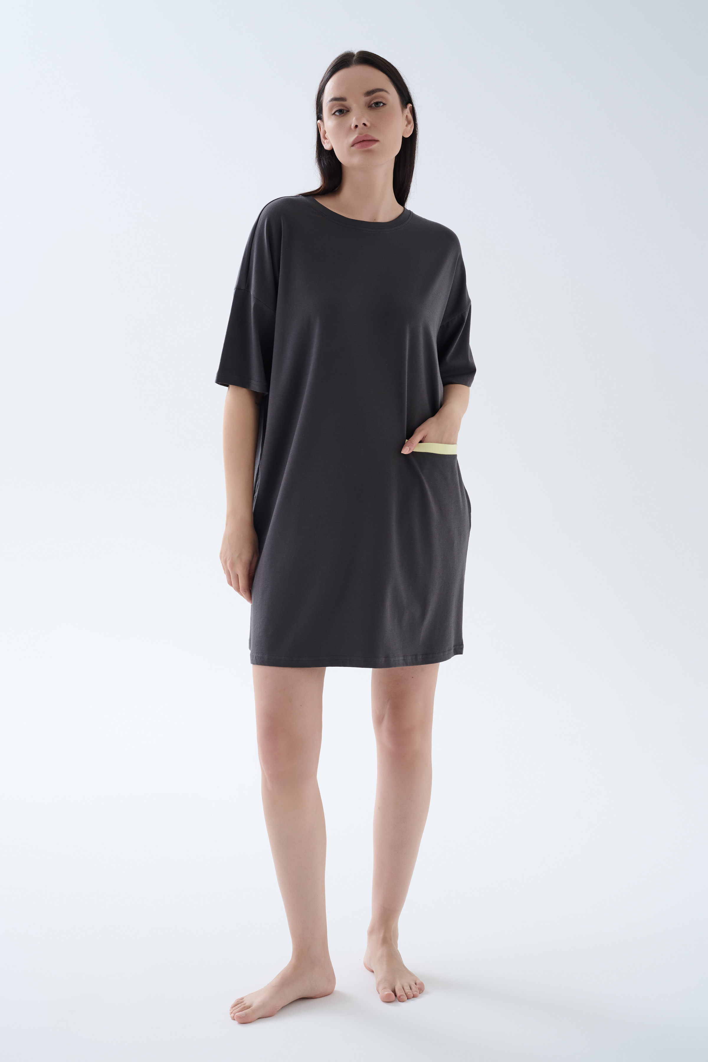 Kadın Pamuklu Kısa Kollu Cep Detaylı Gecelik