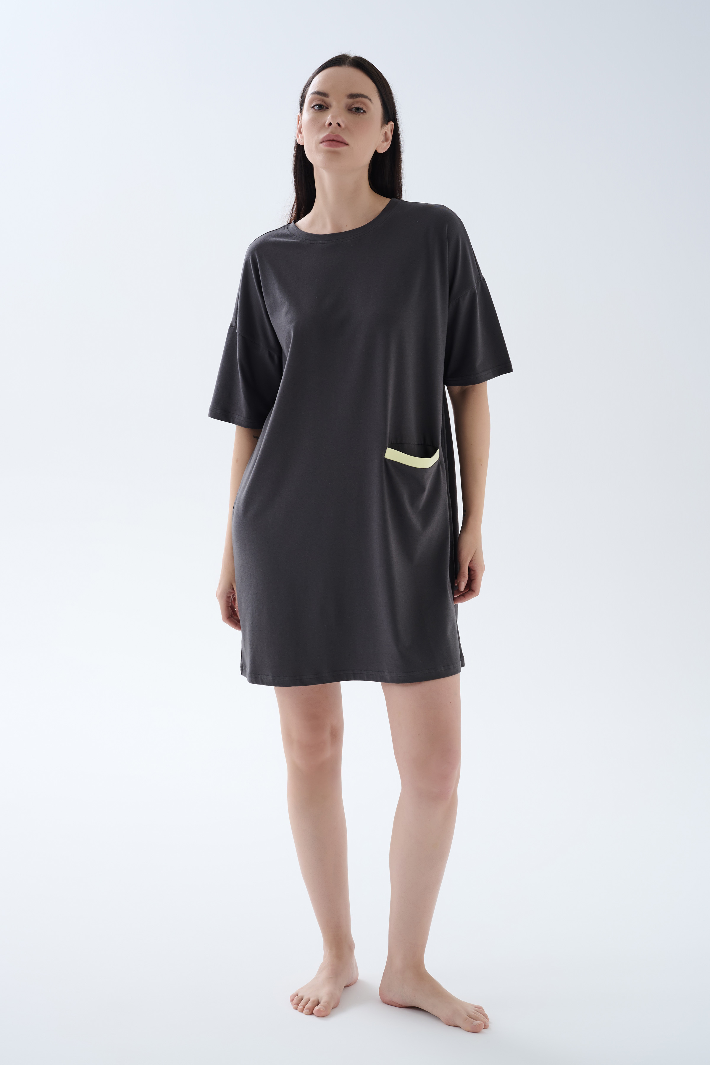 Kadın Pamuklu Kısa Kollu Cep Detaylı Gecelik