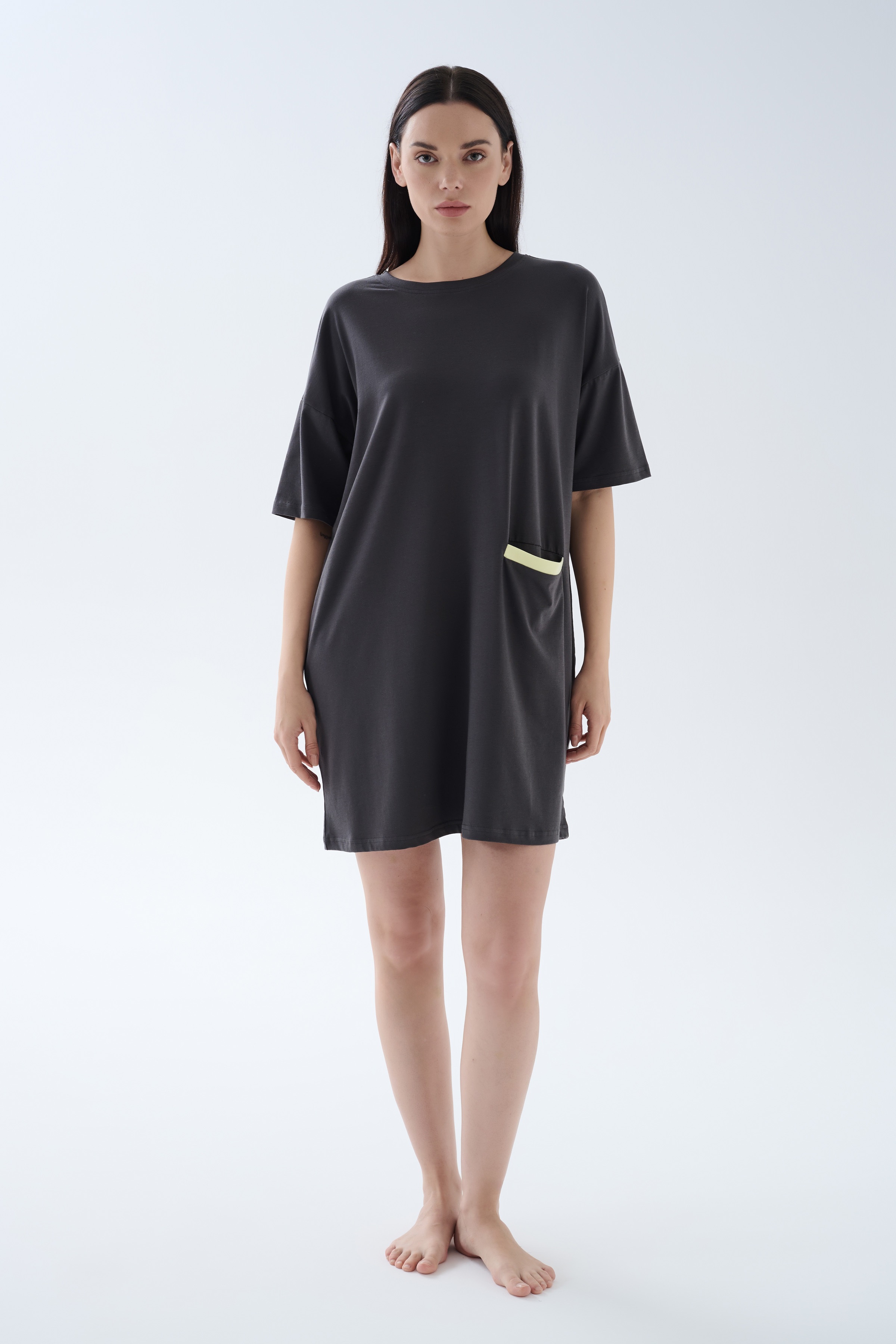 Kadın Pamuklu Kısa Kollu Cep Detaylı Gecelik