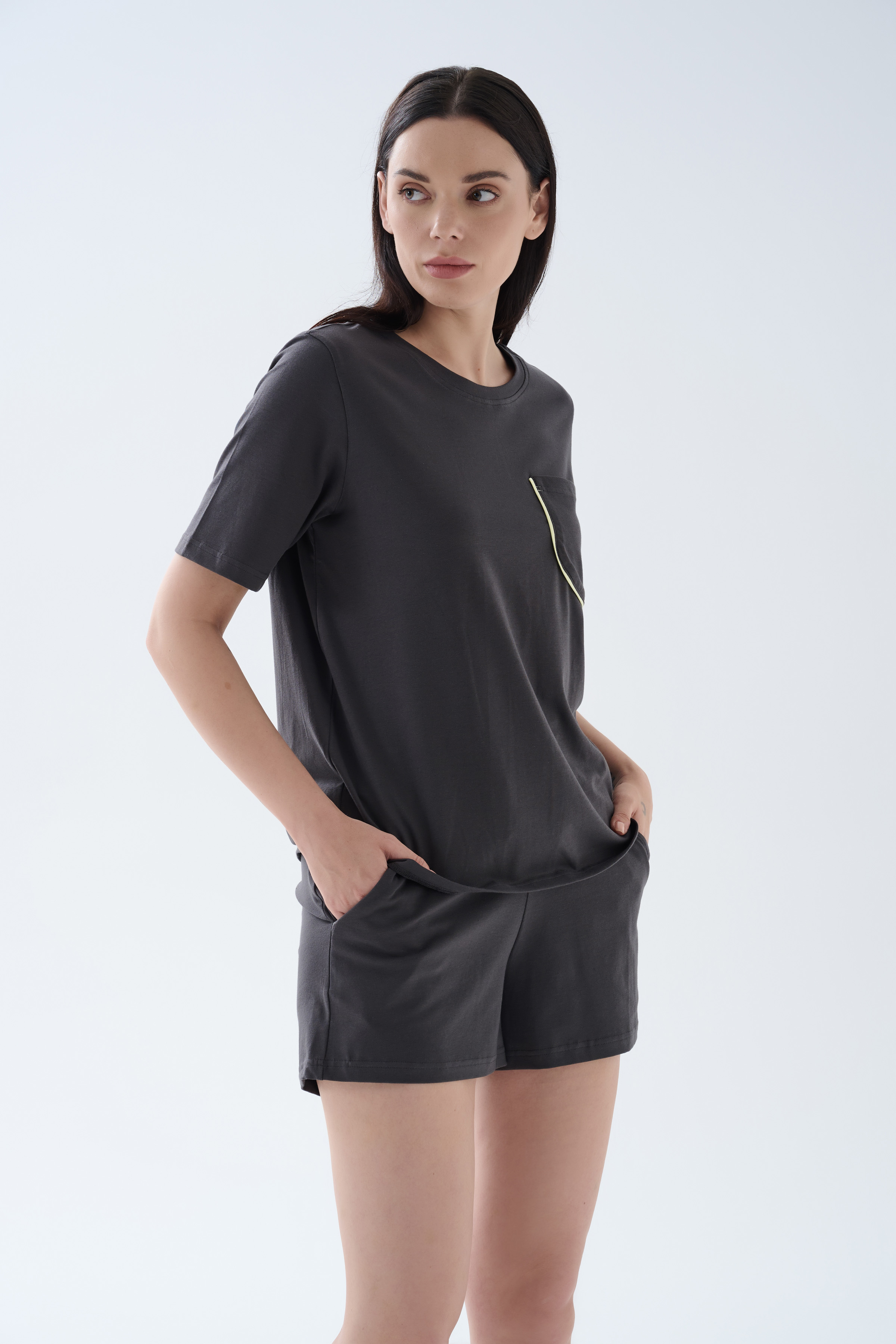 Kadın Pamuklu Kısa Kollu Pijama Üstü