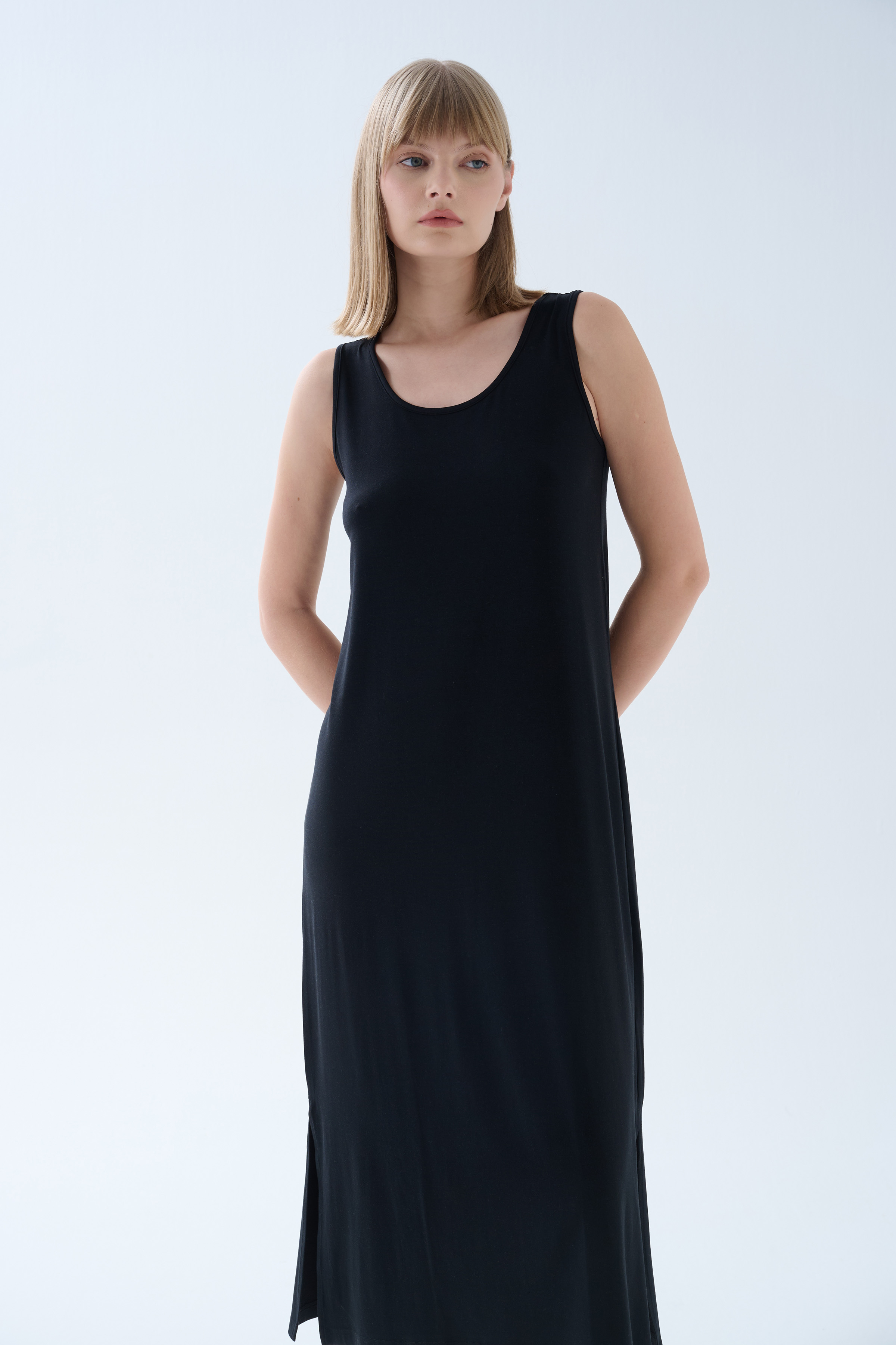 Kadın Modal Kolsuz Kalın Askılı Elbise